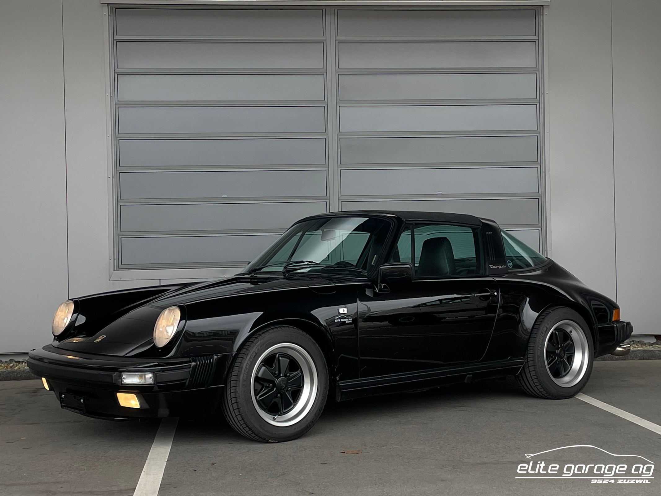 PORSCHE 911 Carrera Targa