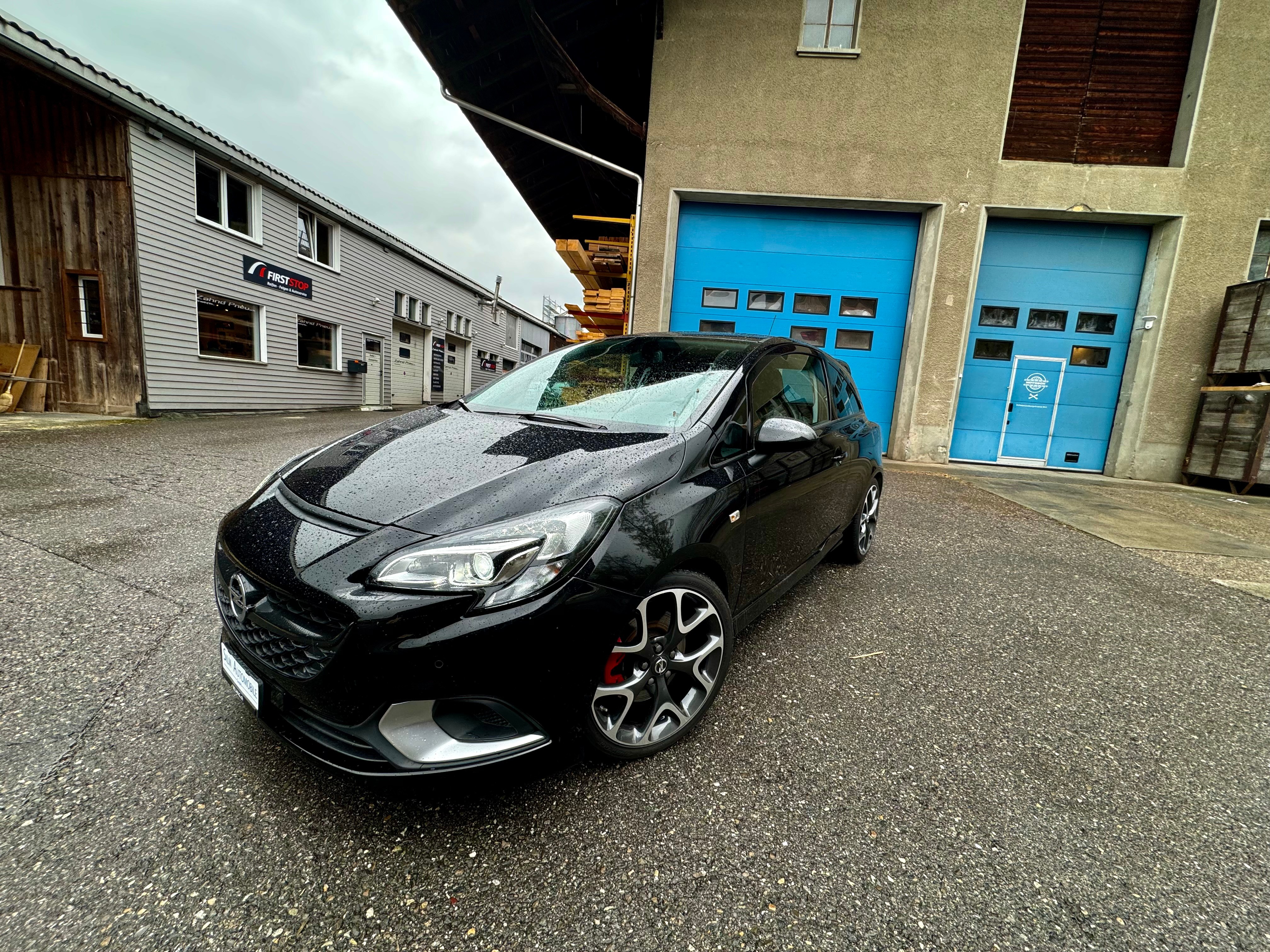 OPEL Corsa 1.4 Turbo GSi mit RECARO Sportledersitze