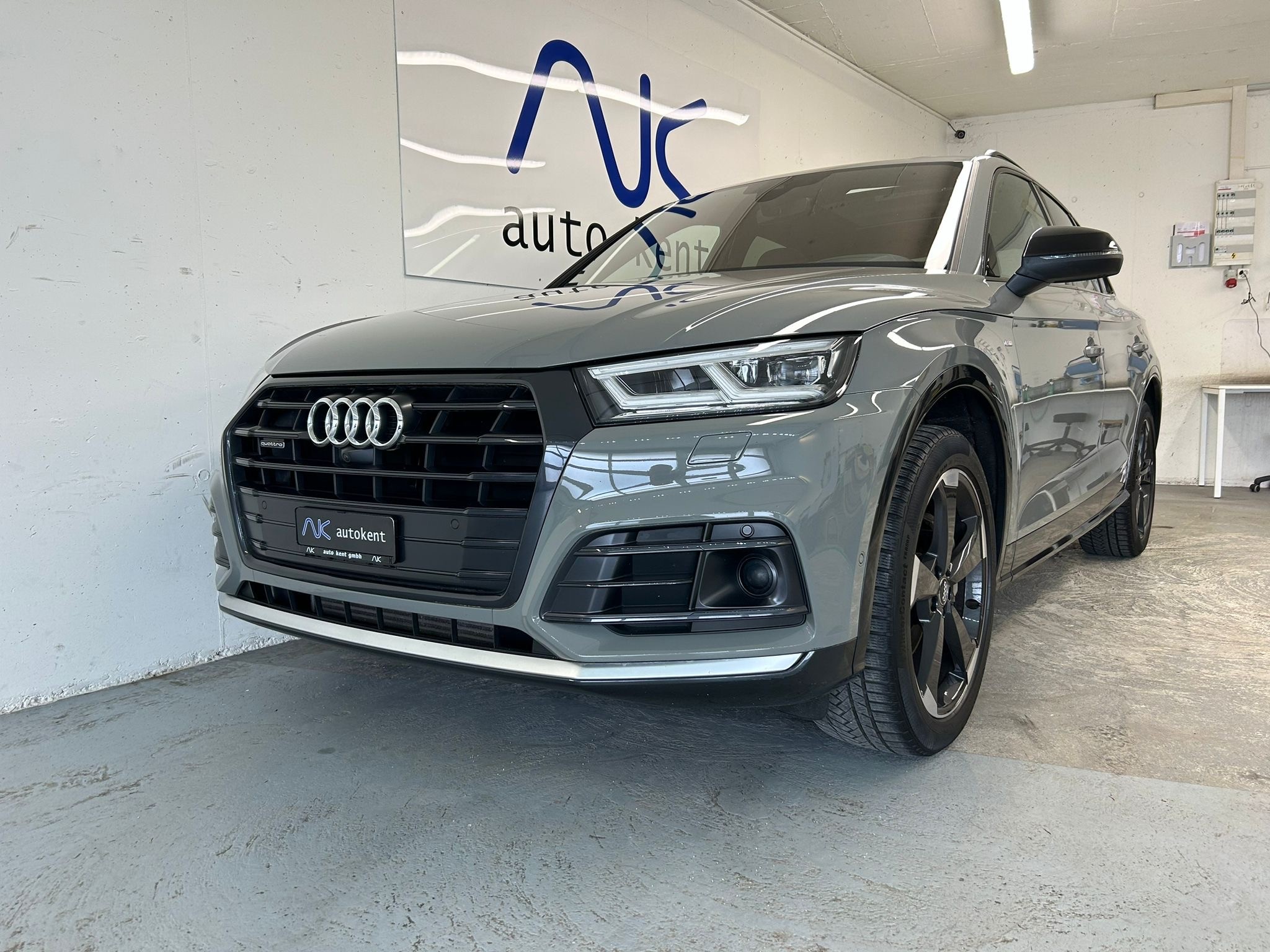 AUDI Q5 2.0 TFSI S Line sport quattro S-tronic