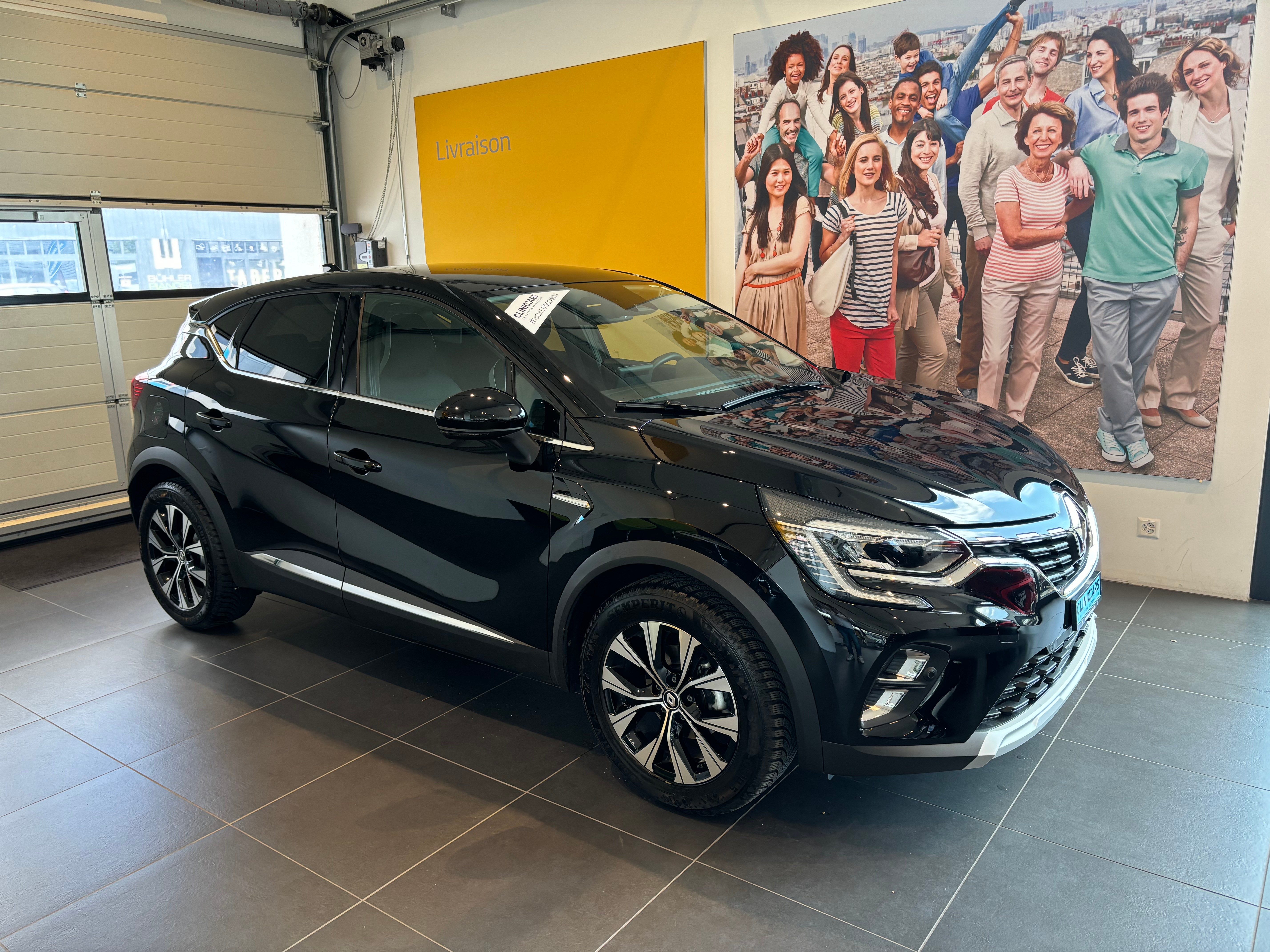 RENAULT Captur 1.3 TCe Techno EDC