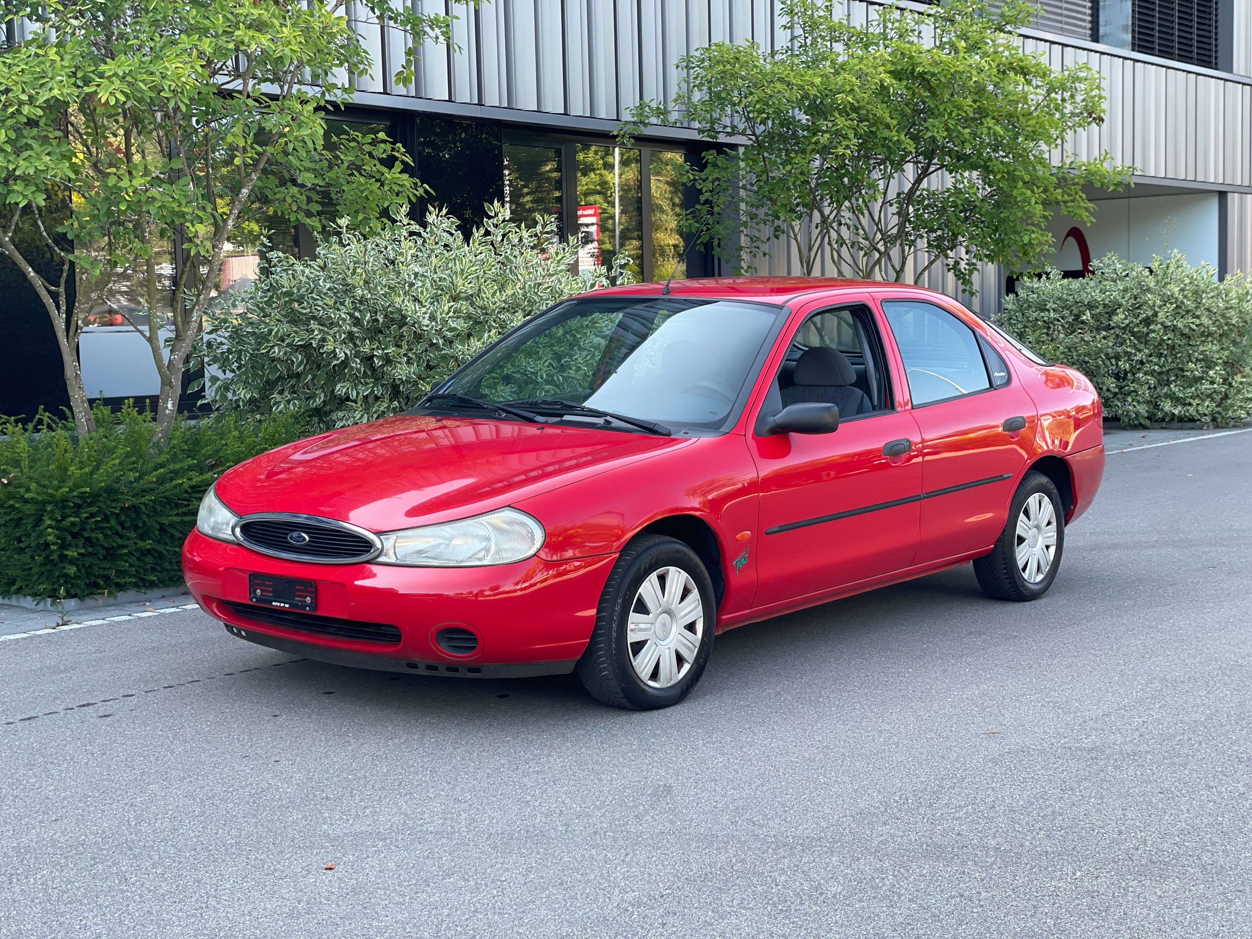 FORD Mondeo 2.0i Trend