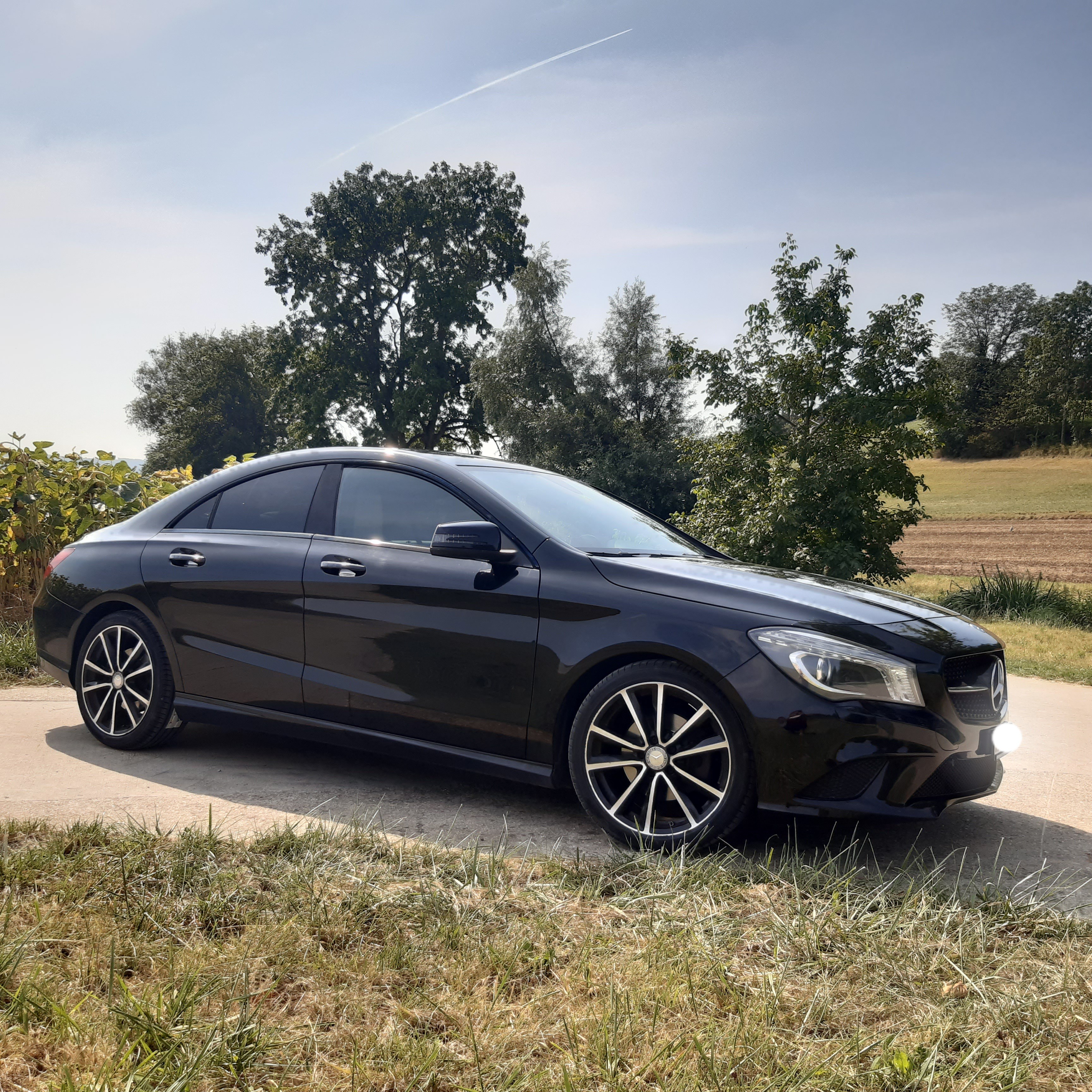 MERCEDES-BENZ CLA 200 Night Star 7G-DCT