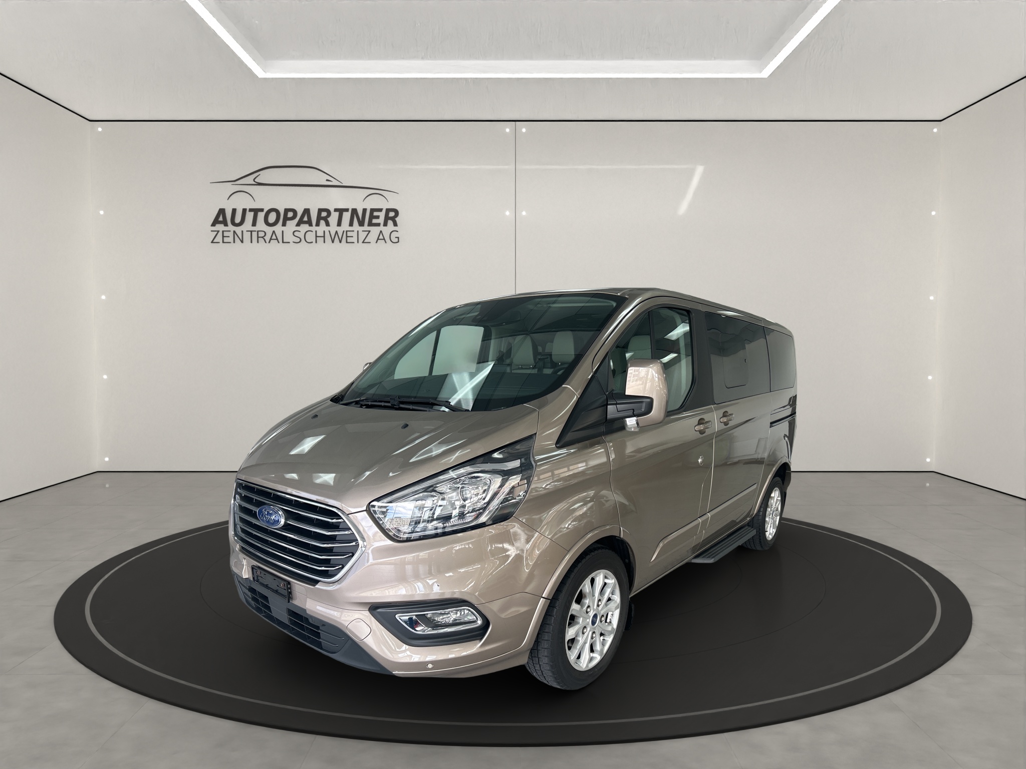 FORD Tourneo Custom 320 L1H1 Titanium