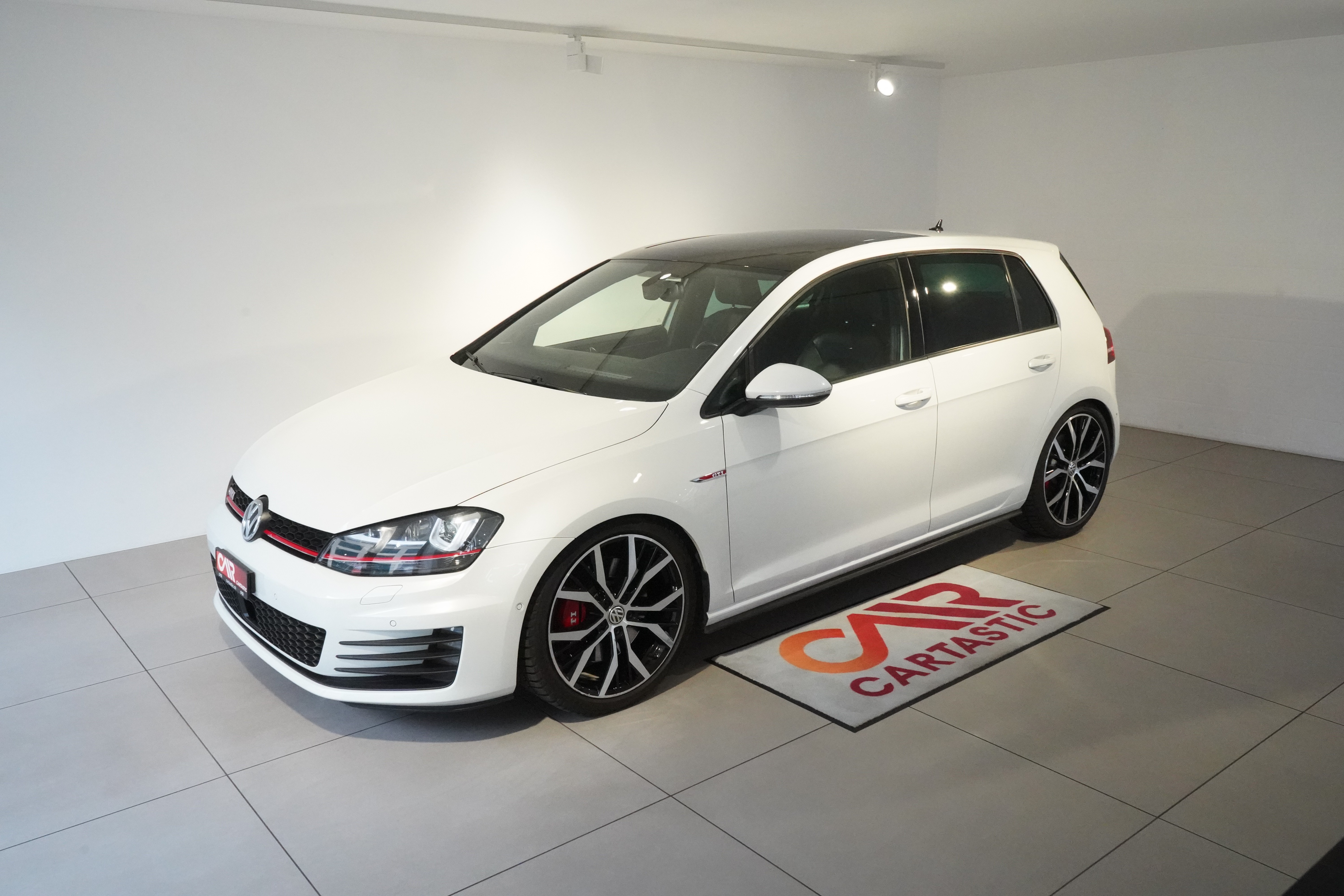 VW Golf 2.0 TSI GTI Perform.