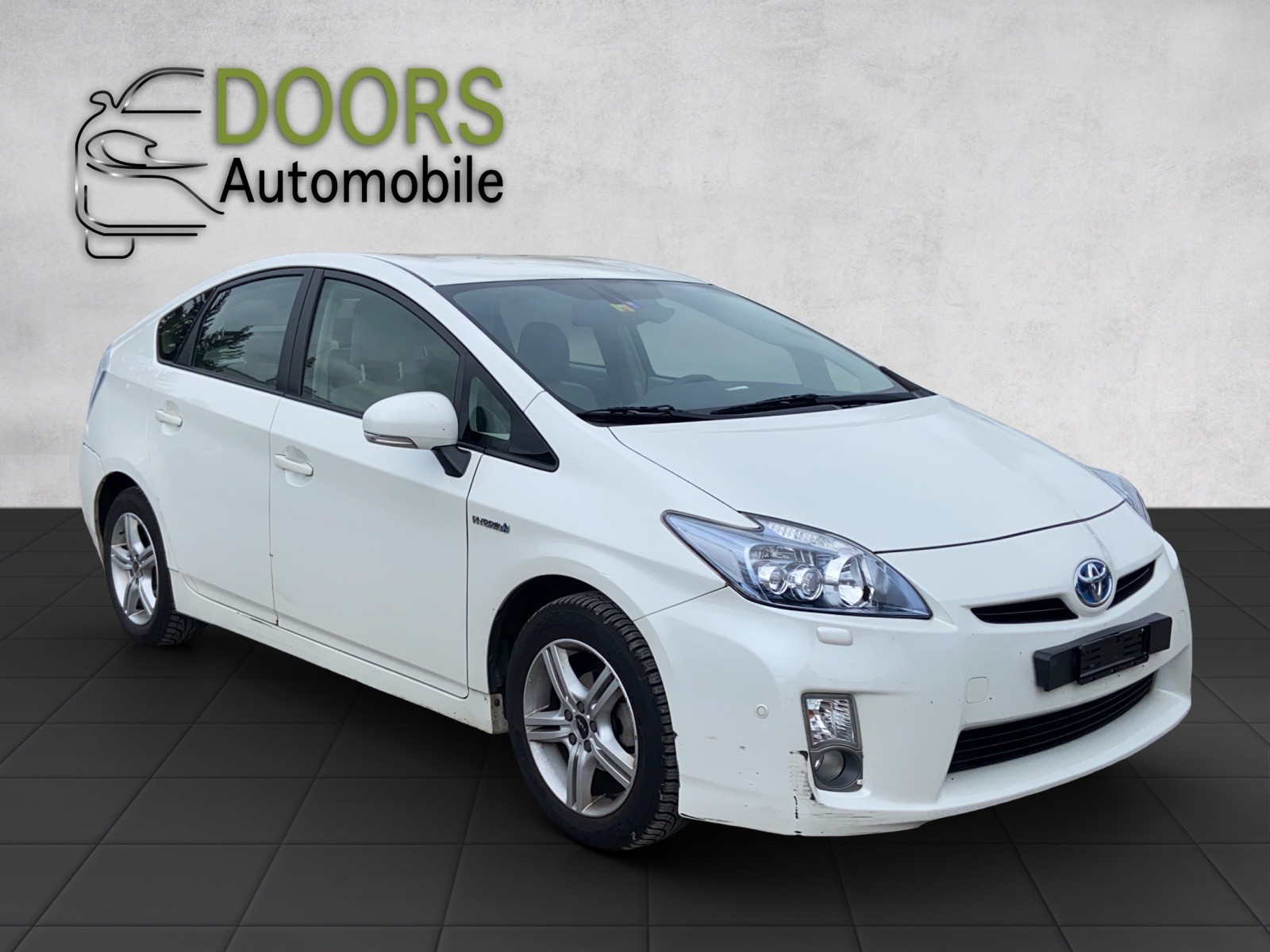 TOYOTA Prius 1.8 16V HSD Sol