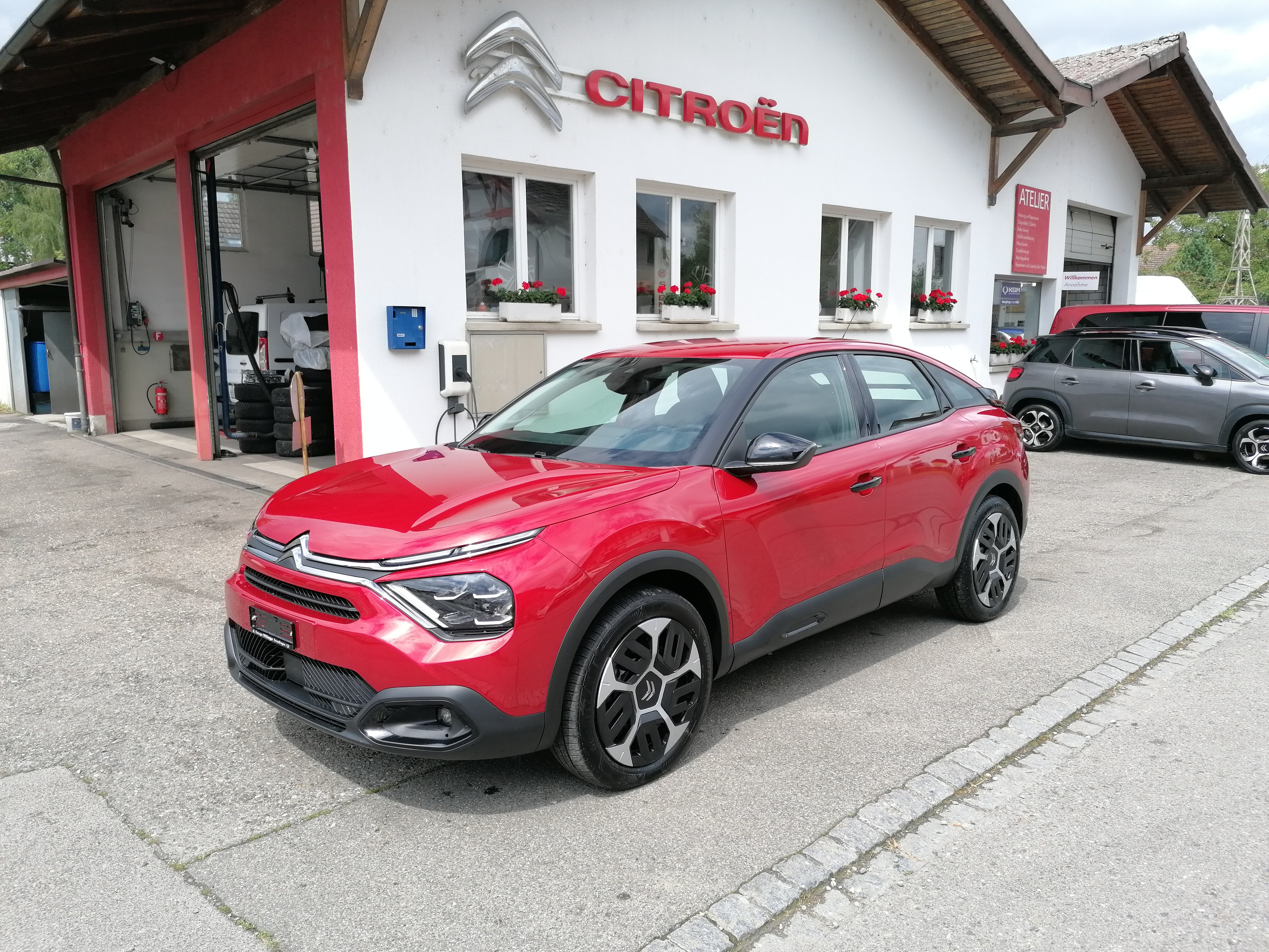 CITROEN C4 1.2 Pure Tech Swiss Edition EAT8