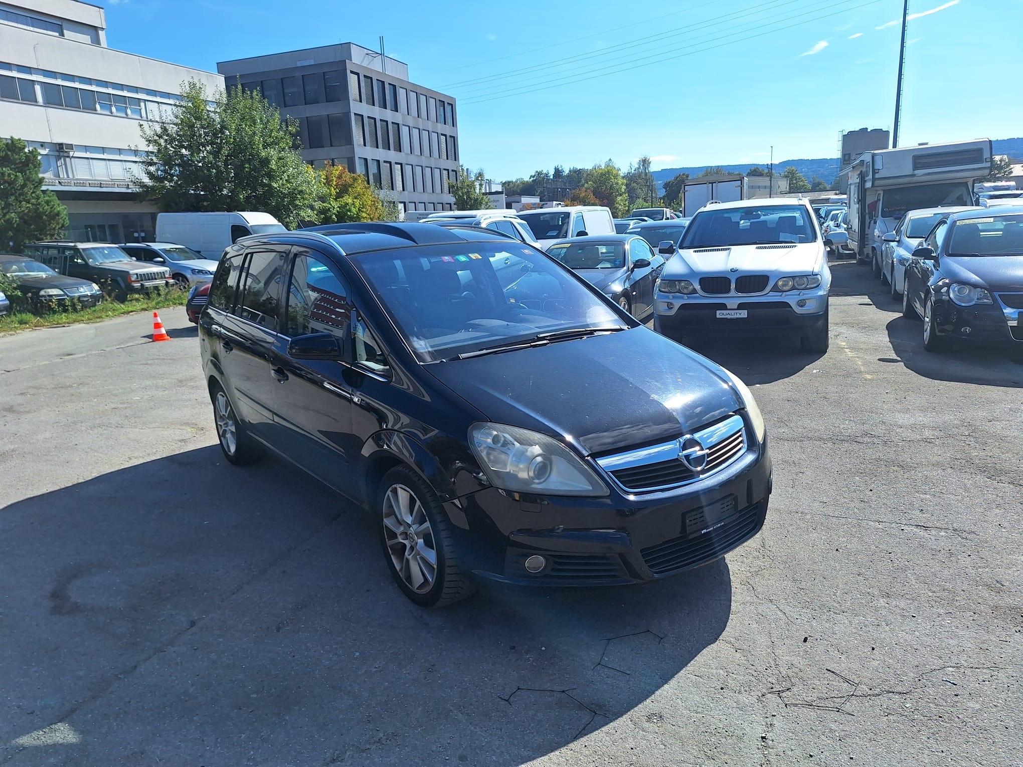 OPEL Zafira 2.2i 16V Essentia