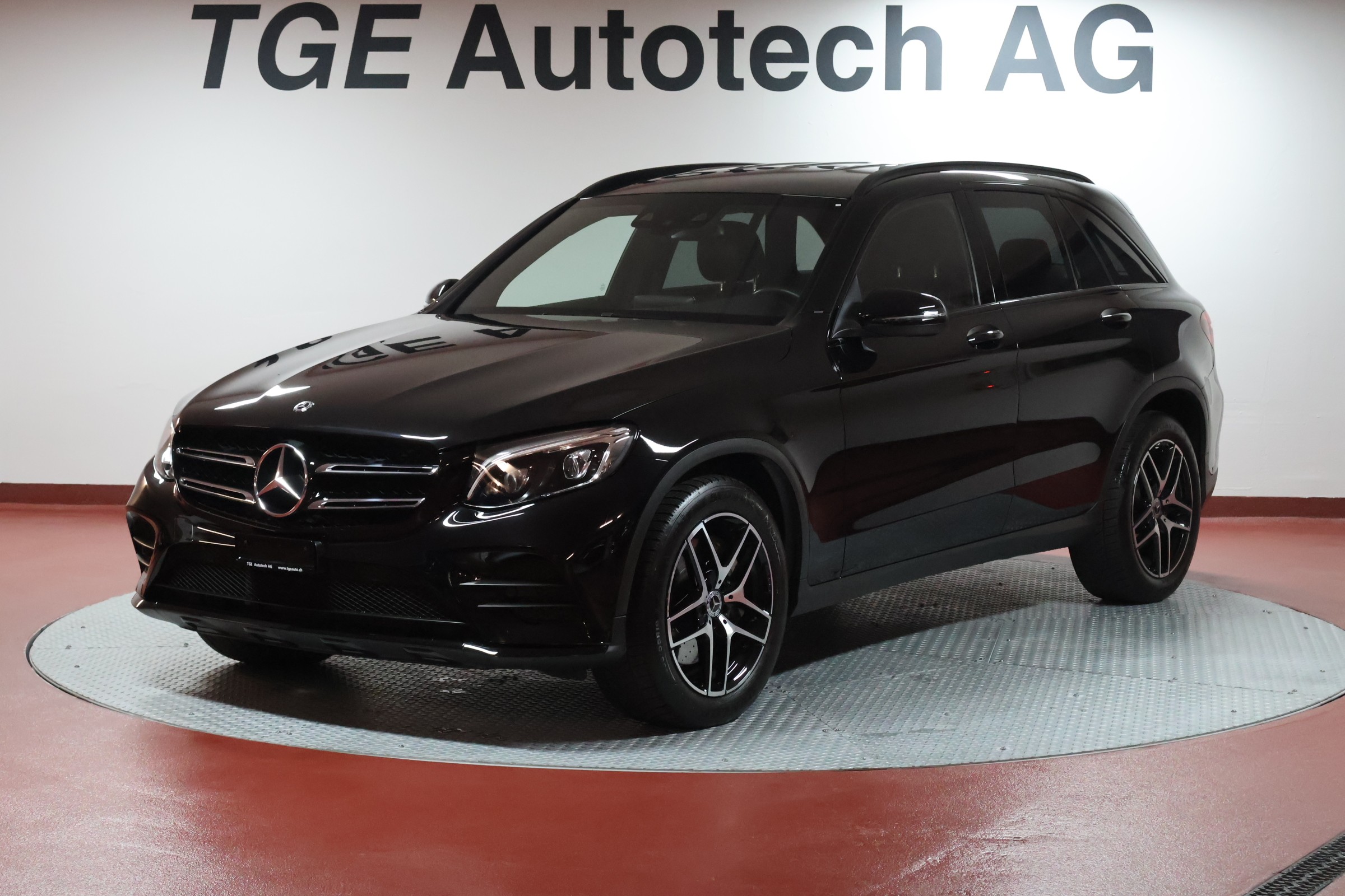 MERCEDES-BENZ GLC 250 AMG Line 4Matic 9G-Tronic