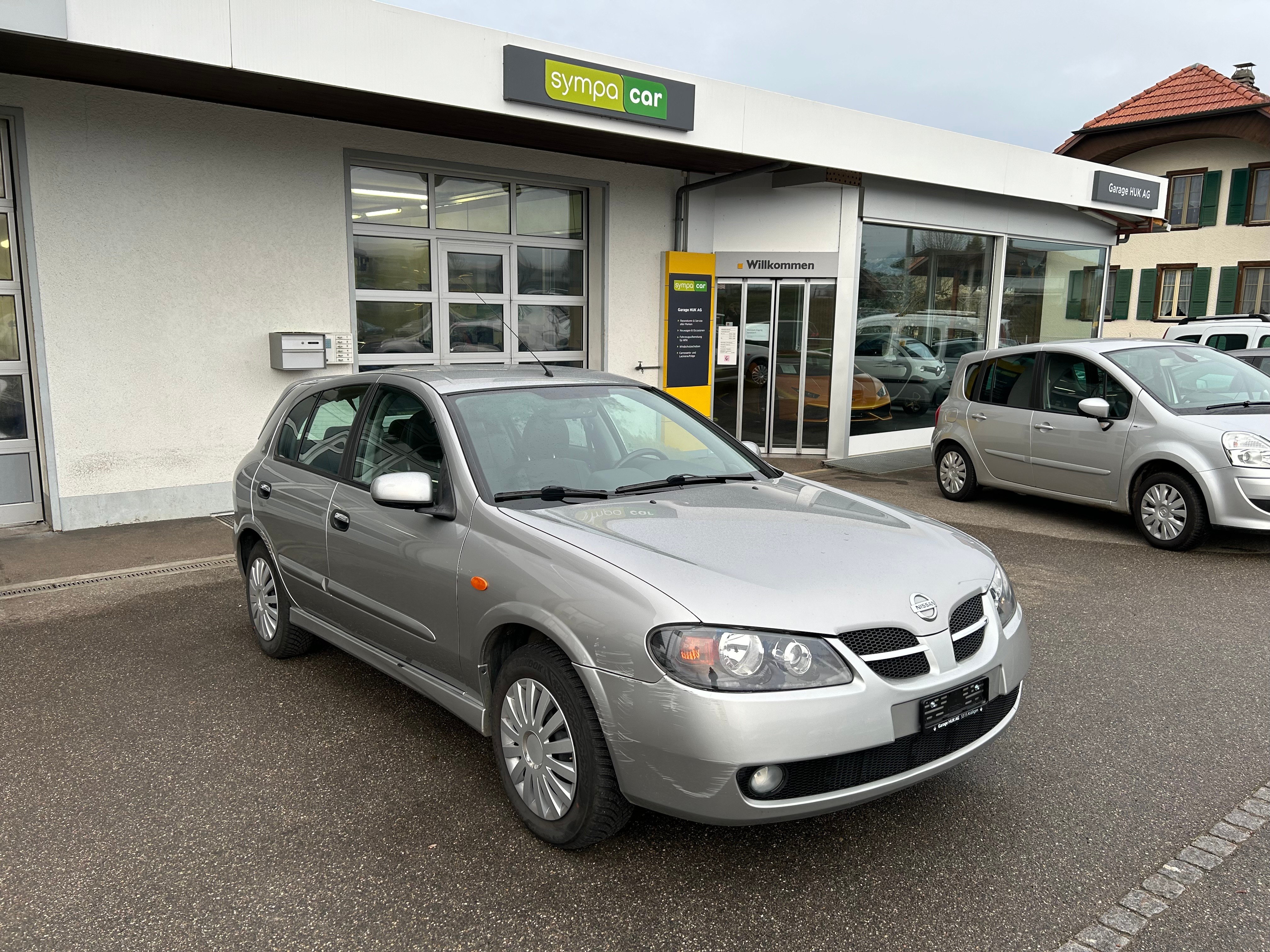 NISSAN Almera 1.8 16V tekna