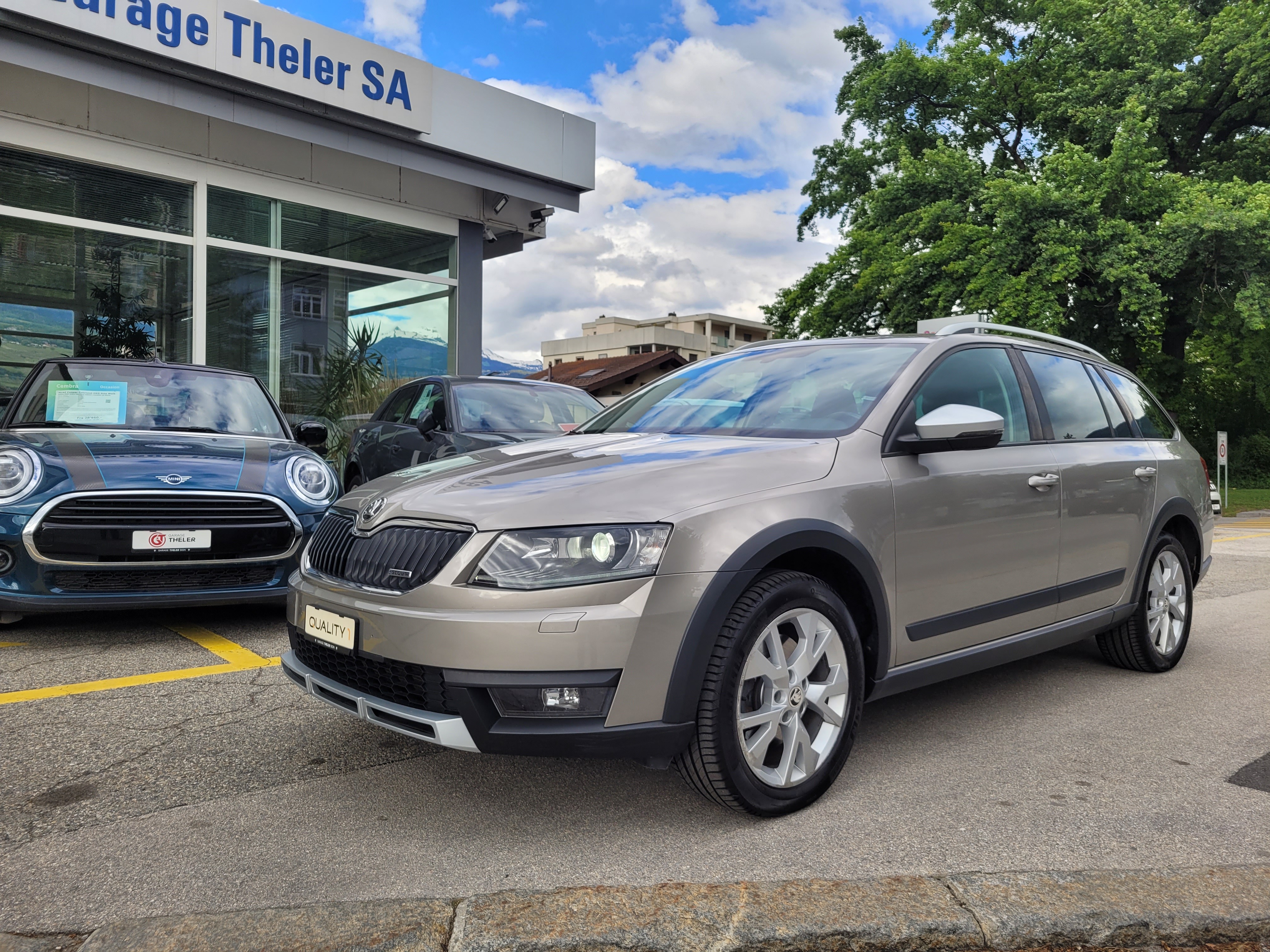 SKODA Octavia Combi 2.0 TDI Scout 4x4 DSG