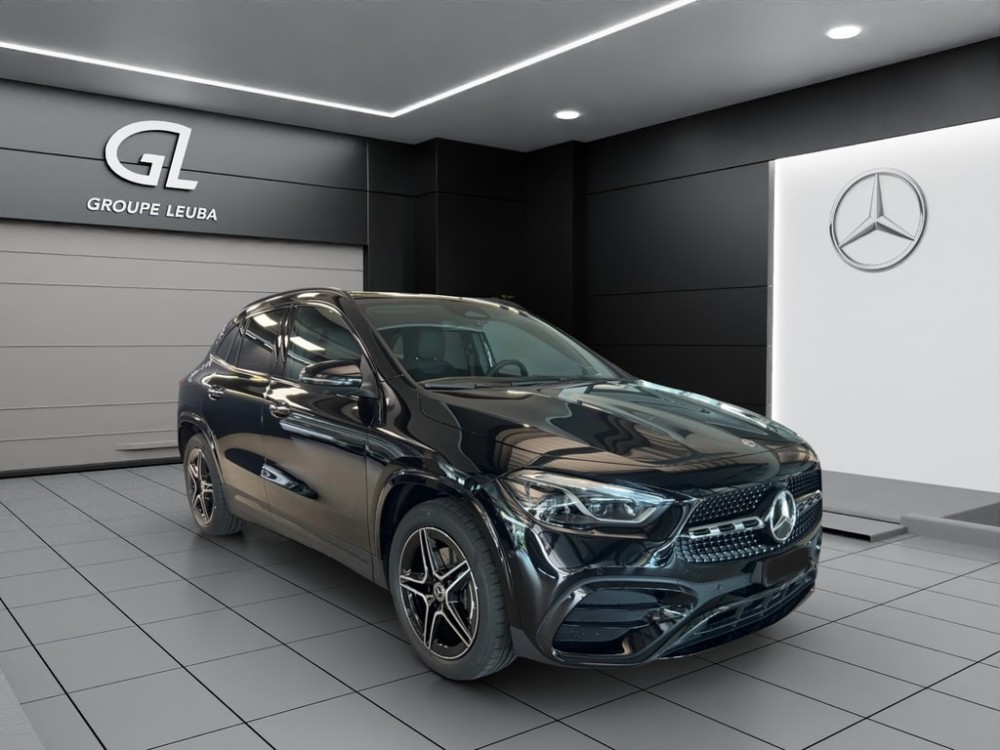 MERCEDES-BENZ GLA 200 7G-DCT