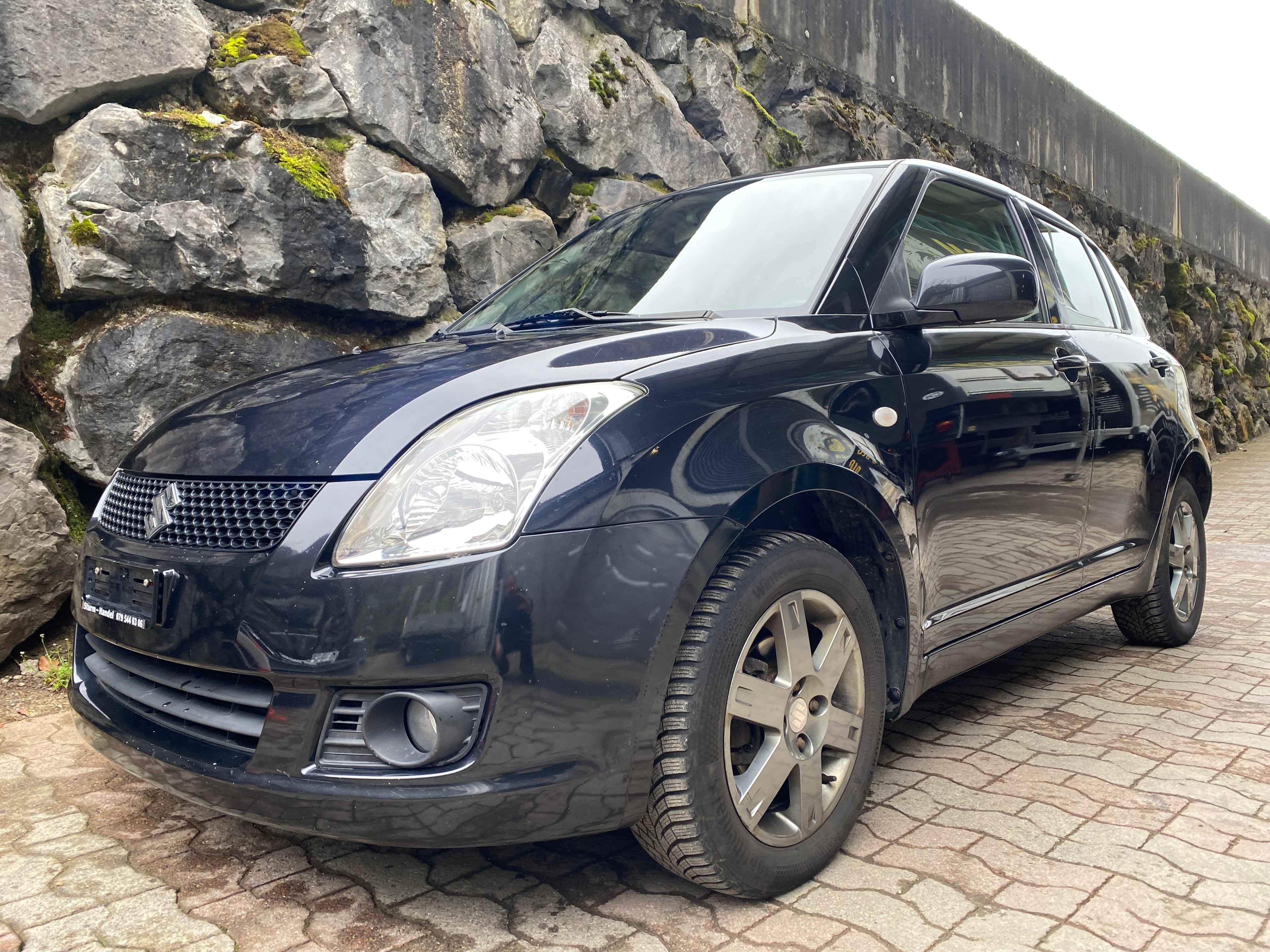 SUZUKI Swift 1.3i 16V GL 4x4