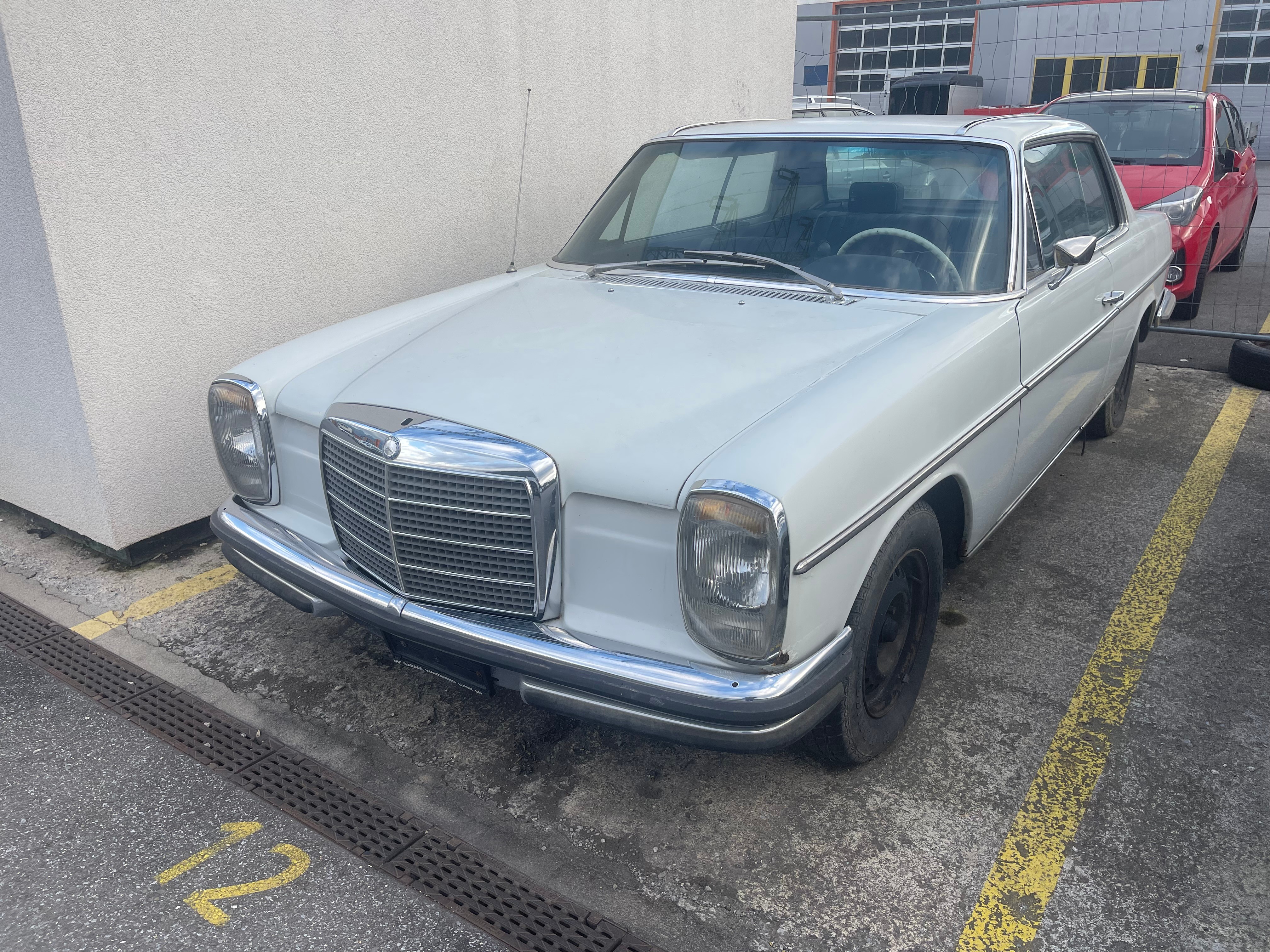 MERCEDES-BENZ 280