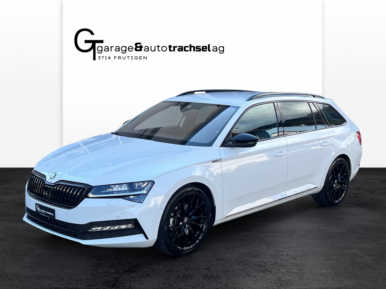 SKODA Superb Combi 2.0 TDi SportLine 4x4 DSG