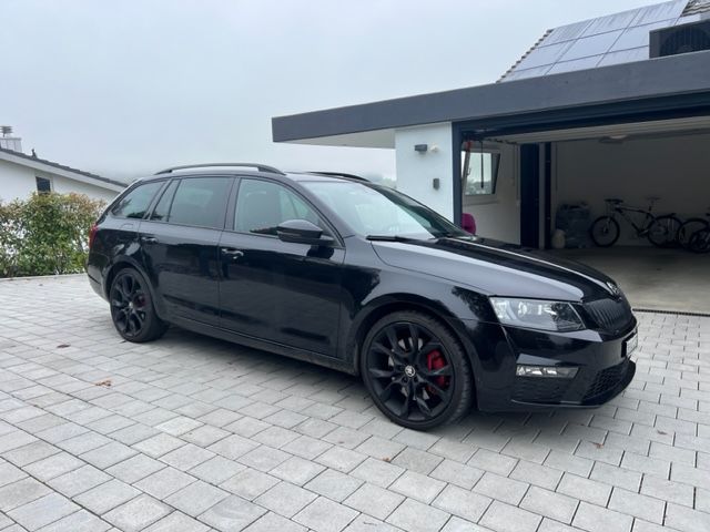 SKODA Octavia Combi 2.0 TSI RS 230 DSG