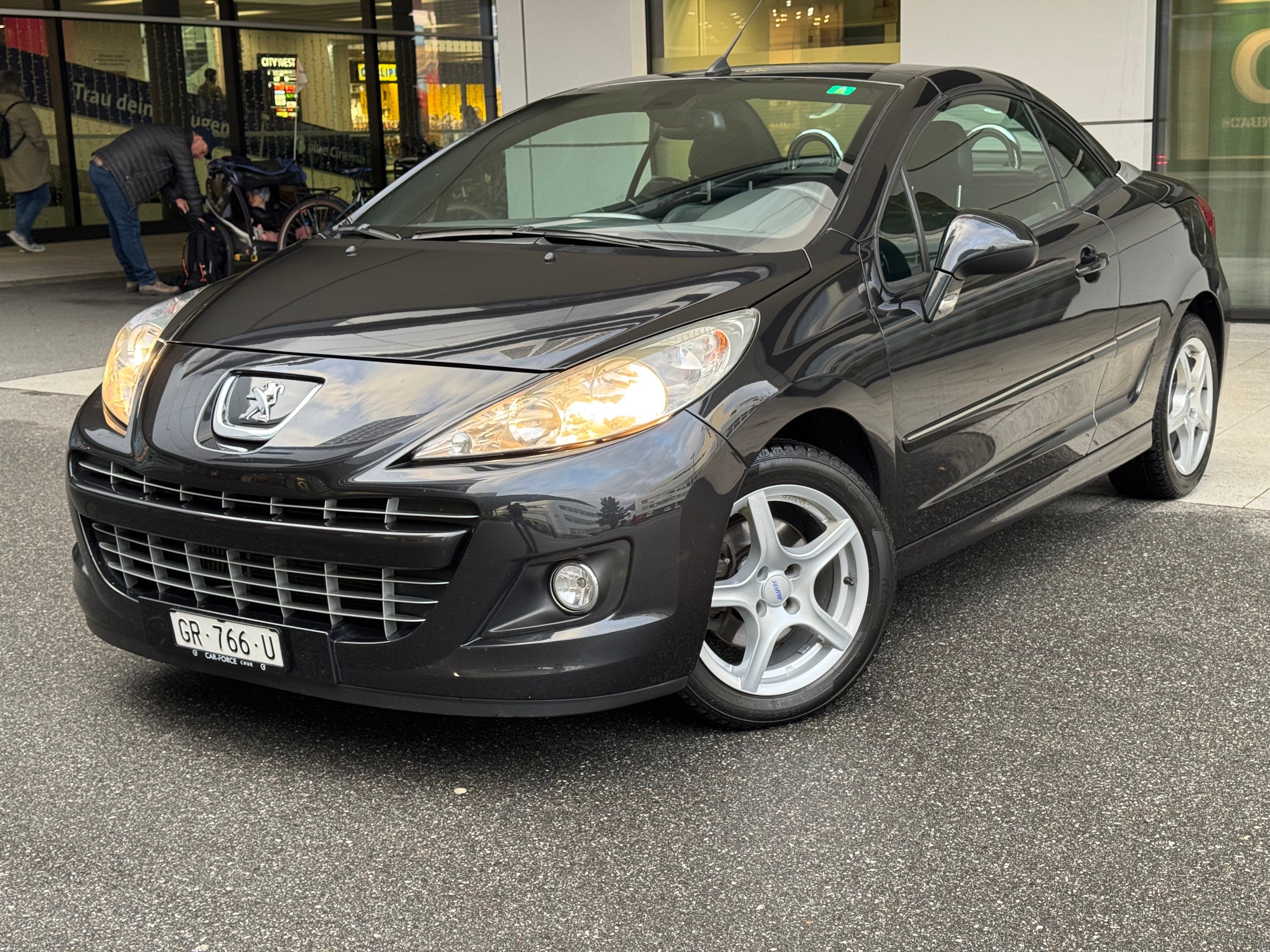 PEUGEOT 207 CC 1.6 16V Turbo Allure