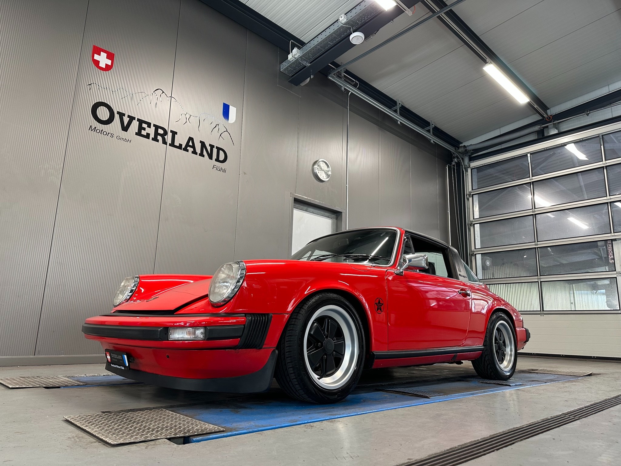 PORSCHE 911 TARGA 2.7