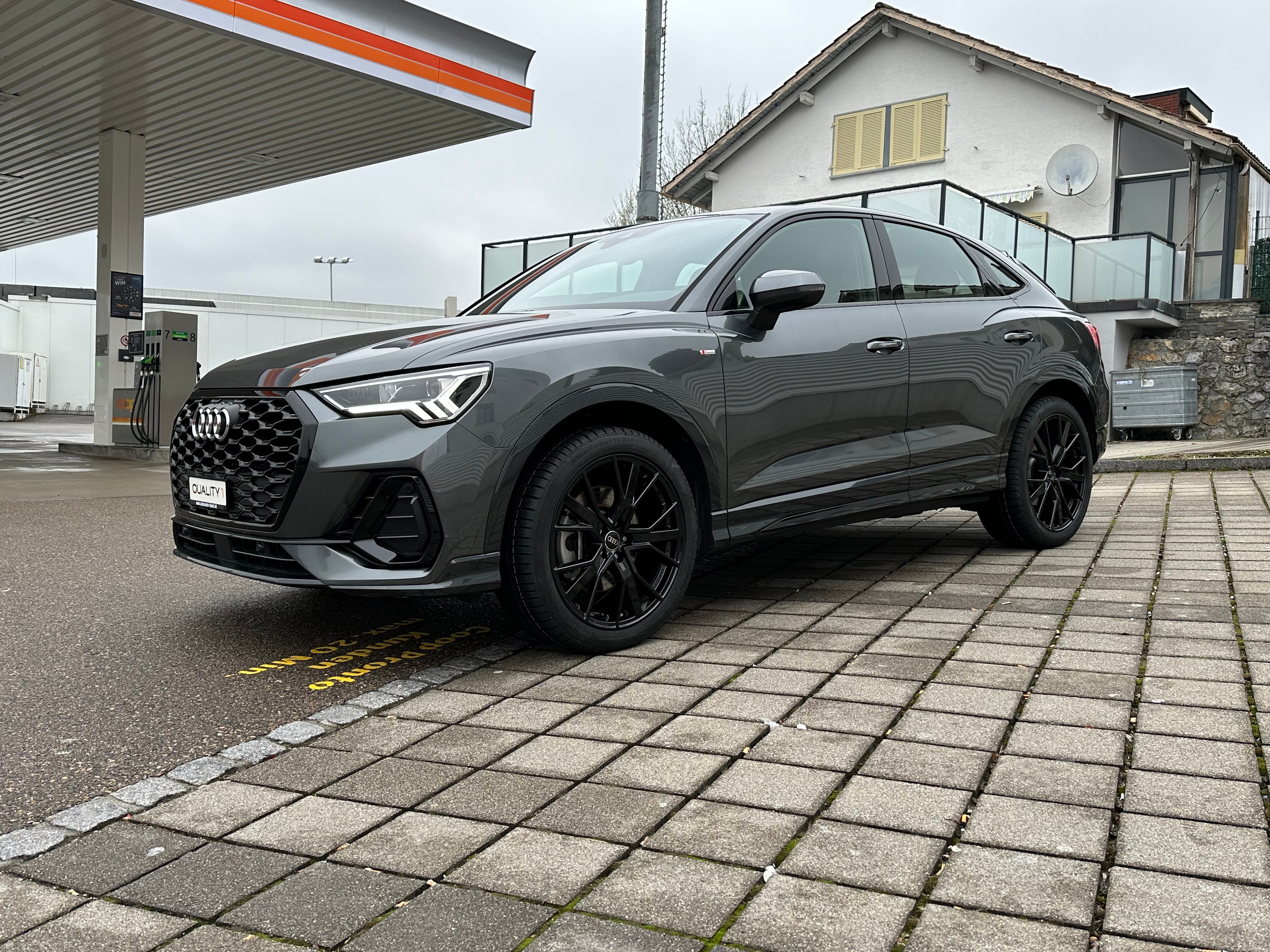 AUDI Q3 Sportback 40 TDI S line quattro