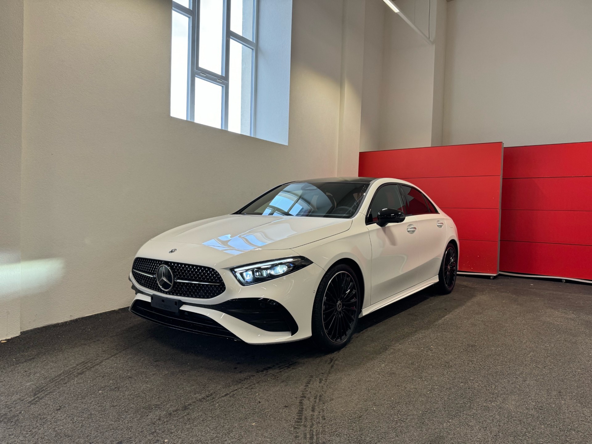 MERCEDES-BENZ A 220 4Matic 8G-DCT