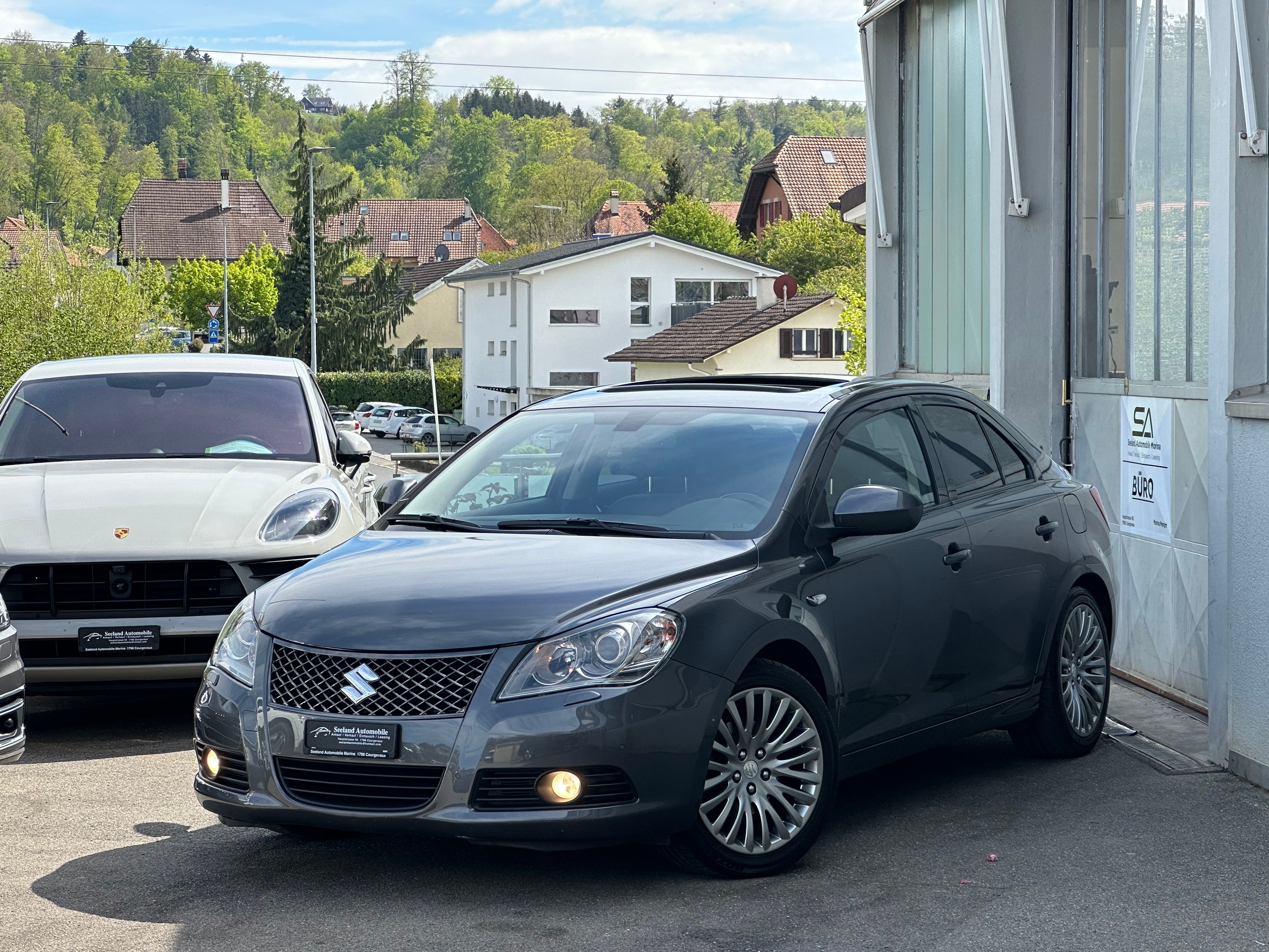 SUZUKI Kizashi 2.4 GL Top 4WD CVT