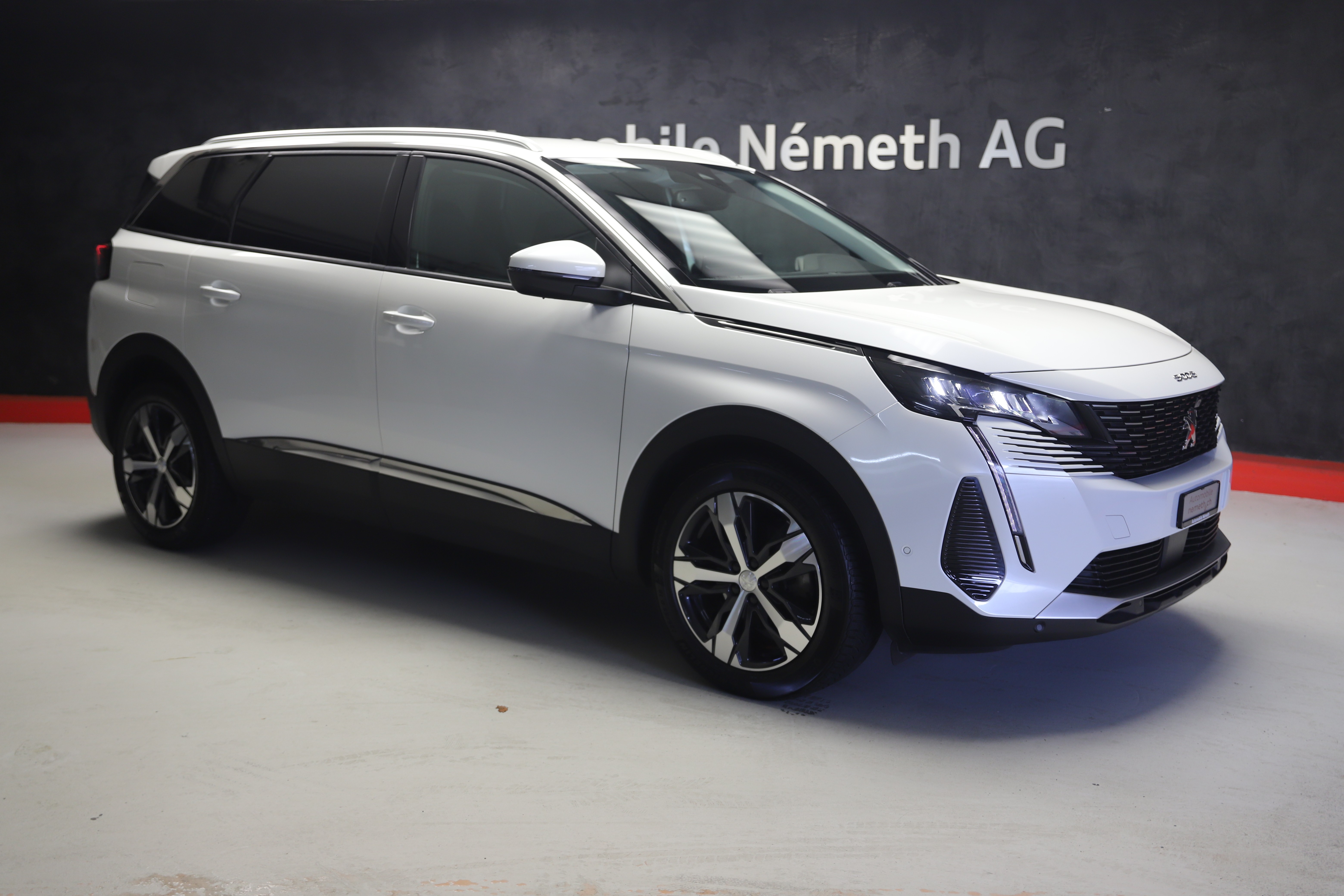 PEUGEOT 5008 1.5 BlueHDi Allure Pack EAT8