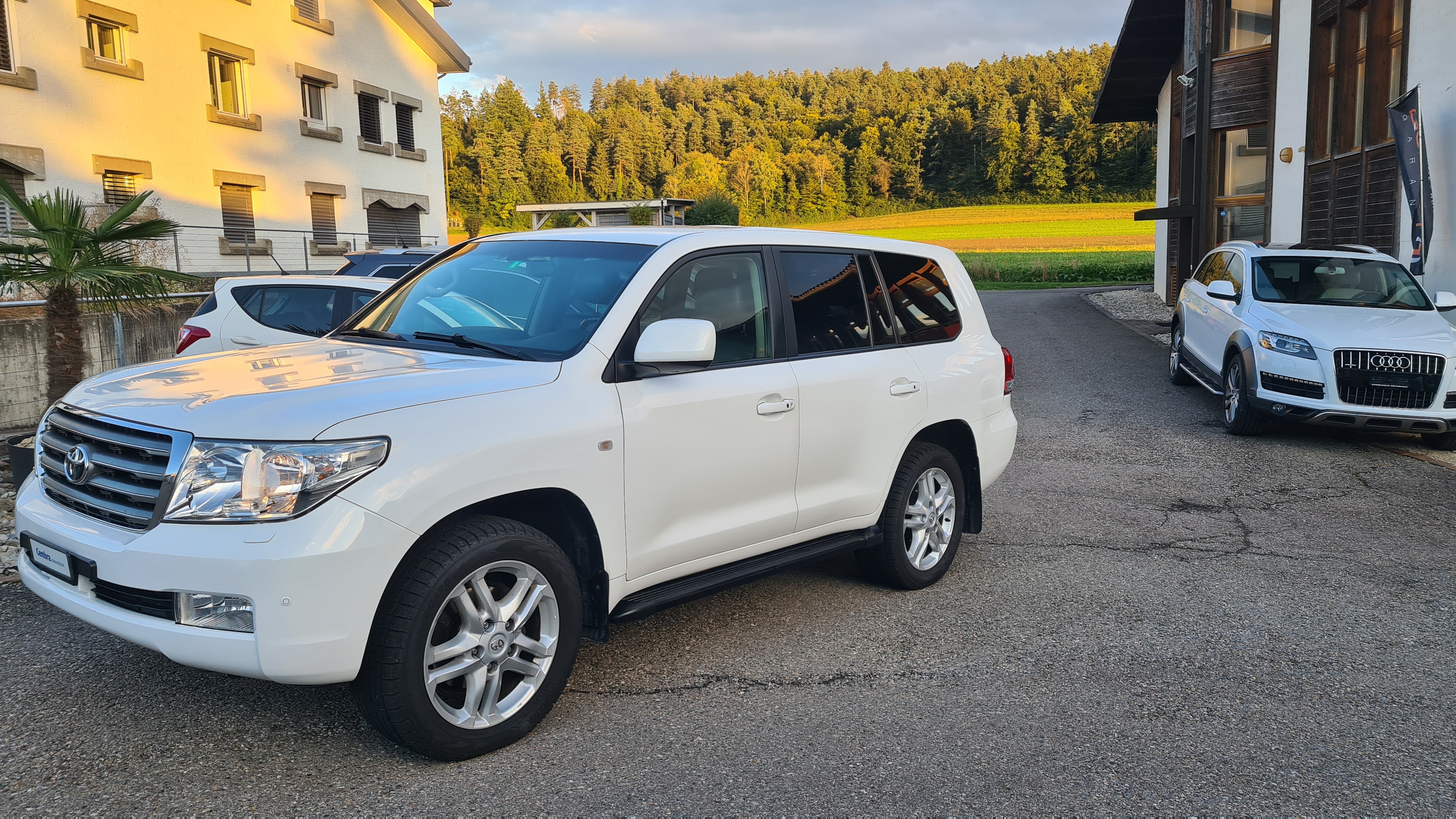 TOYOTA Land Cruiser V8 4.5 D-4D Linea Sol