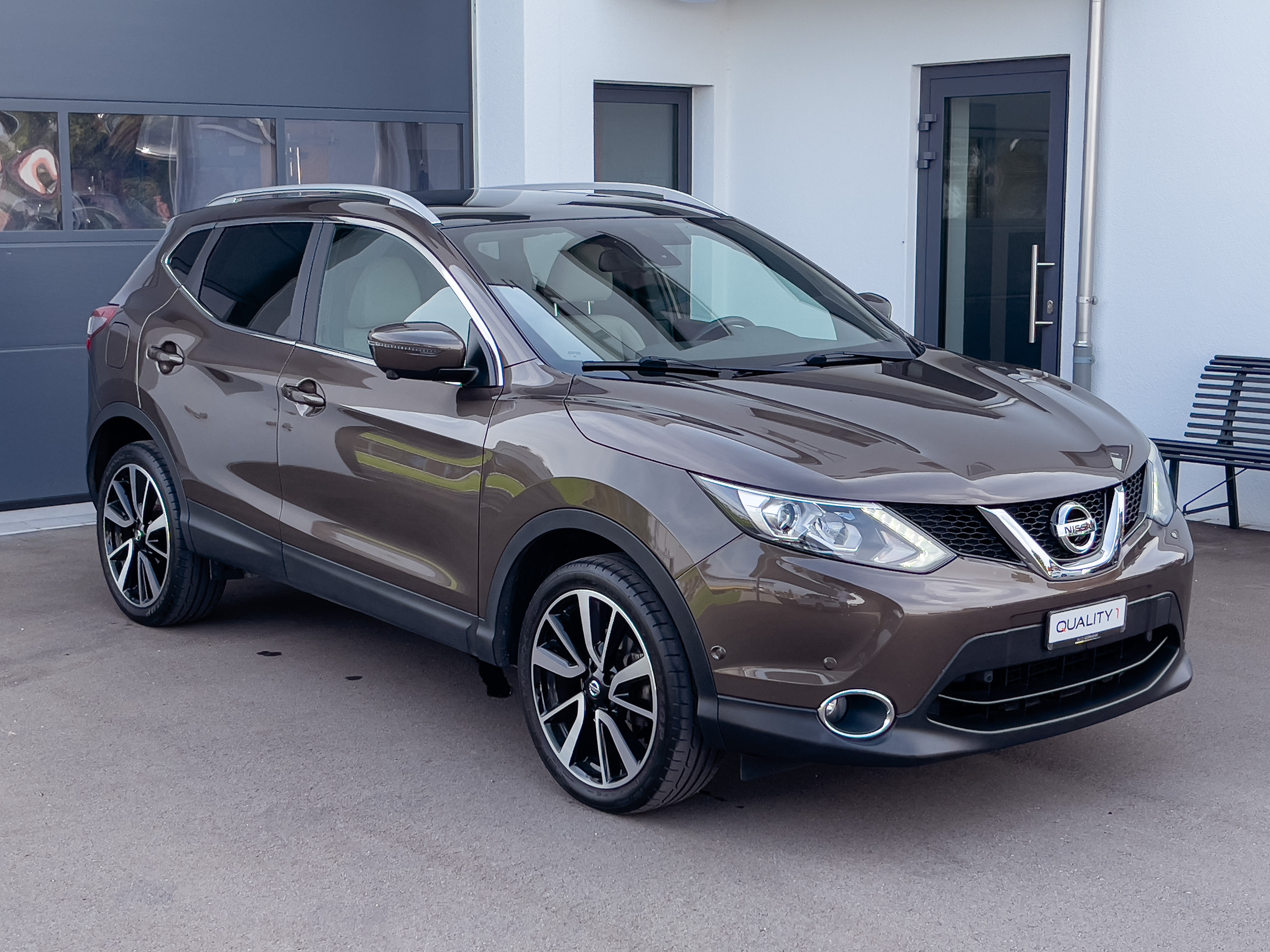 NISSAN Qashqai 1.6 DIG-T Swiss Edition Premium