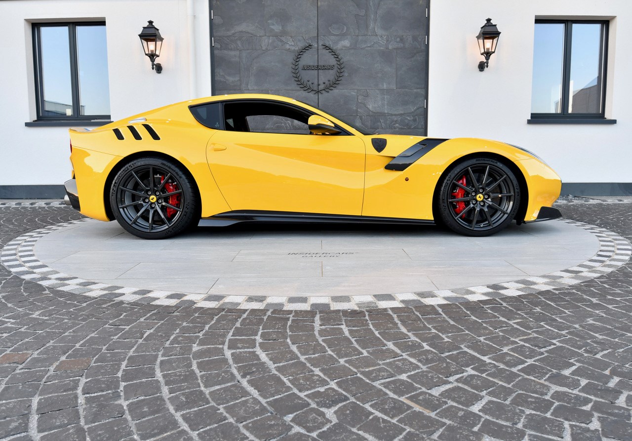 FERRARI F12 TDF