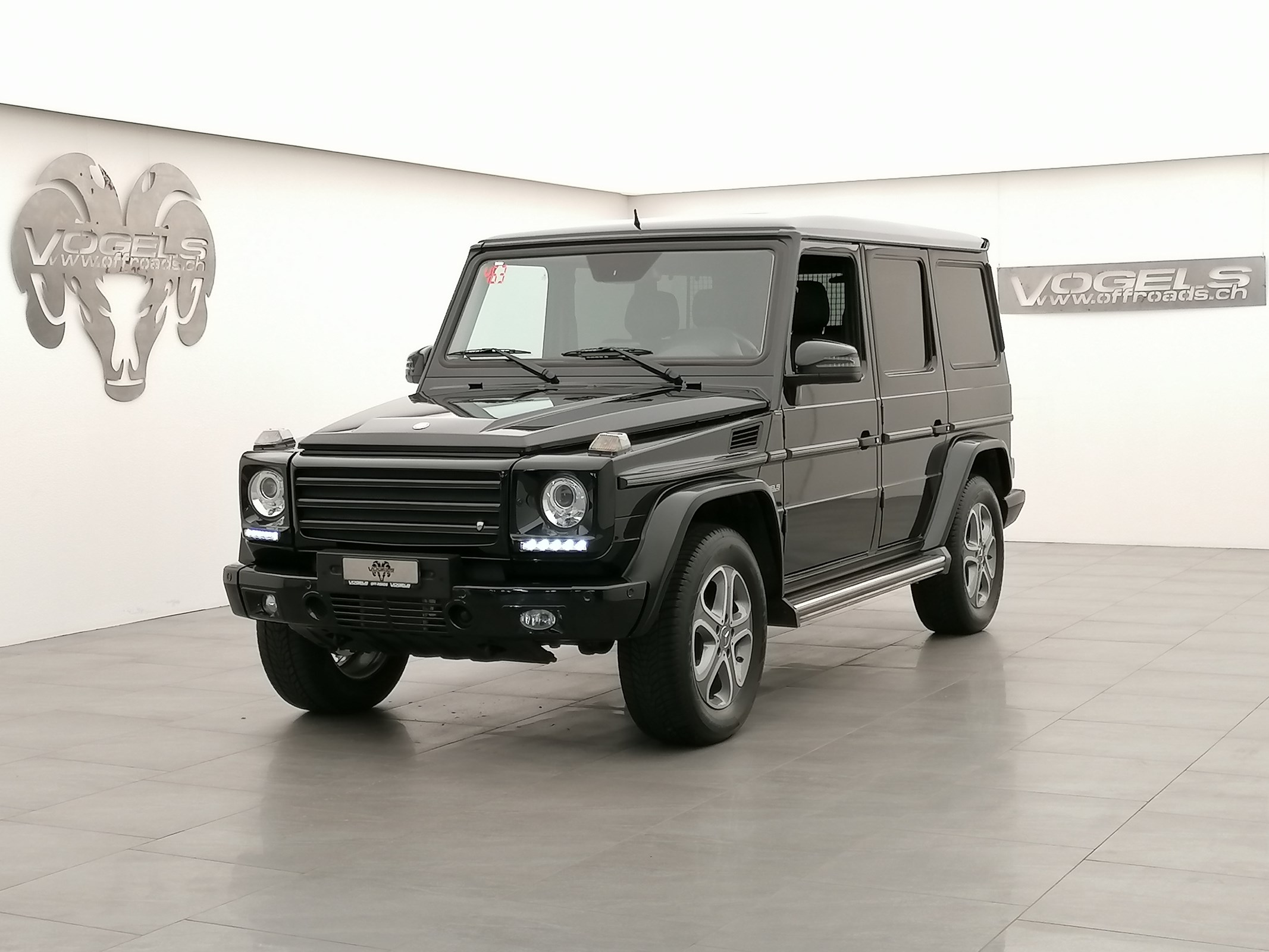 MERCEDES-BENZ G 350