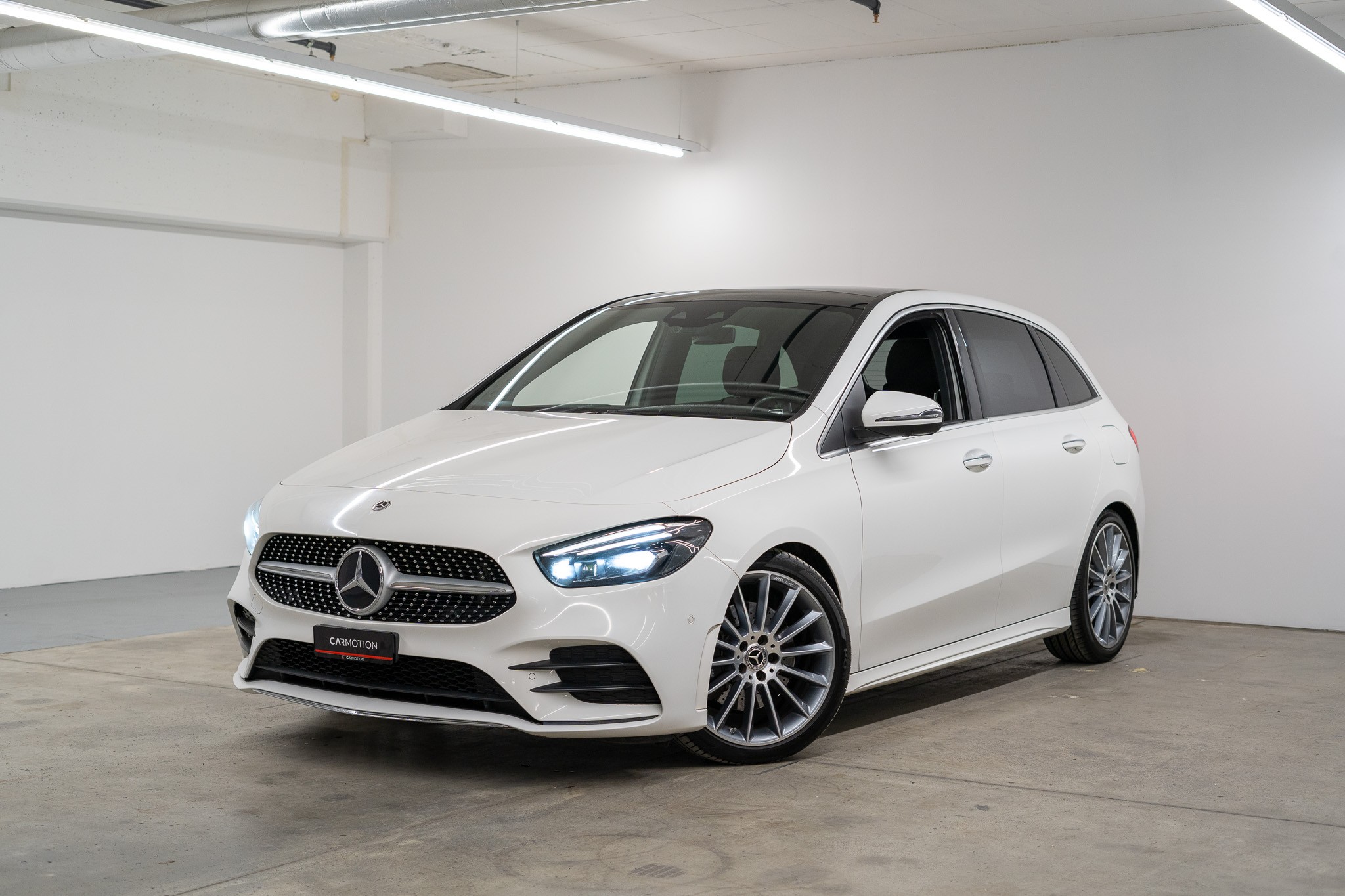 MERCEDES-BENZ B 220 AMG Line 4matic