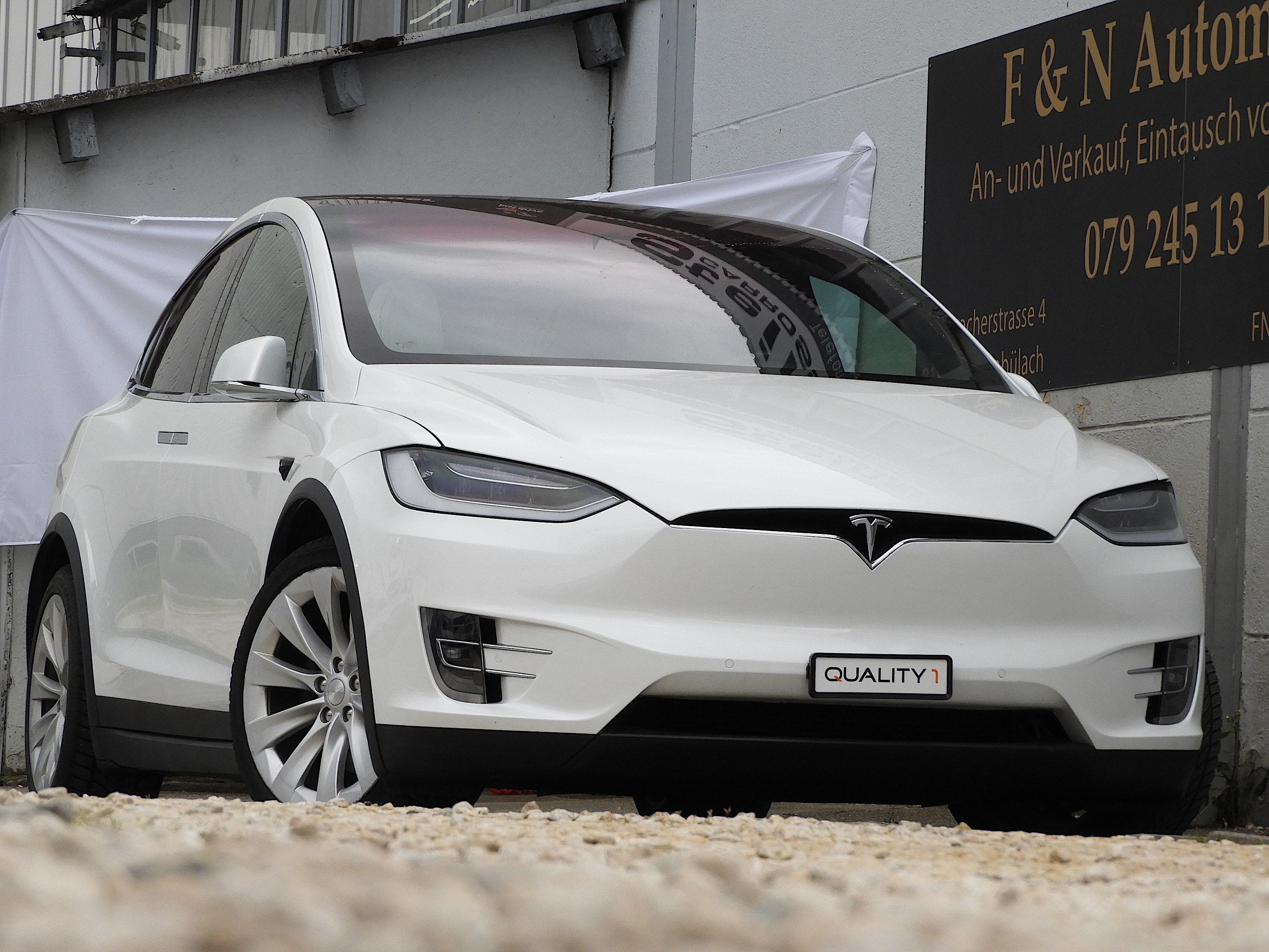 TESLA Model X Maximale-Reichweite I MFK 01.2024 I Service 5900 CHF Tesla I Gratis Supercharger lebenslang I NP 120t CHF