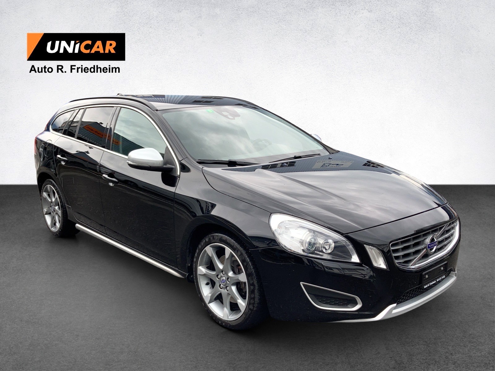 VOLVO V60 D4 AWD Momentum Geartronic