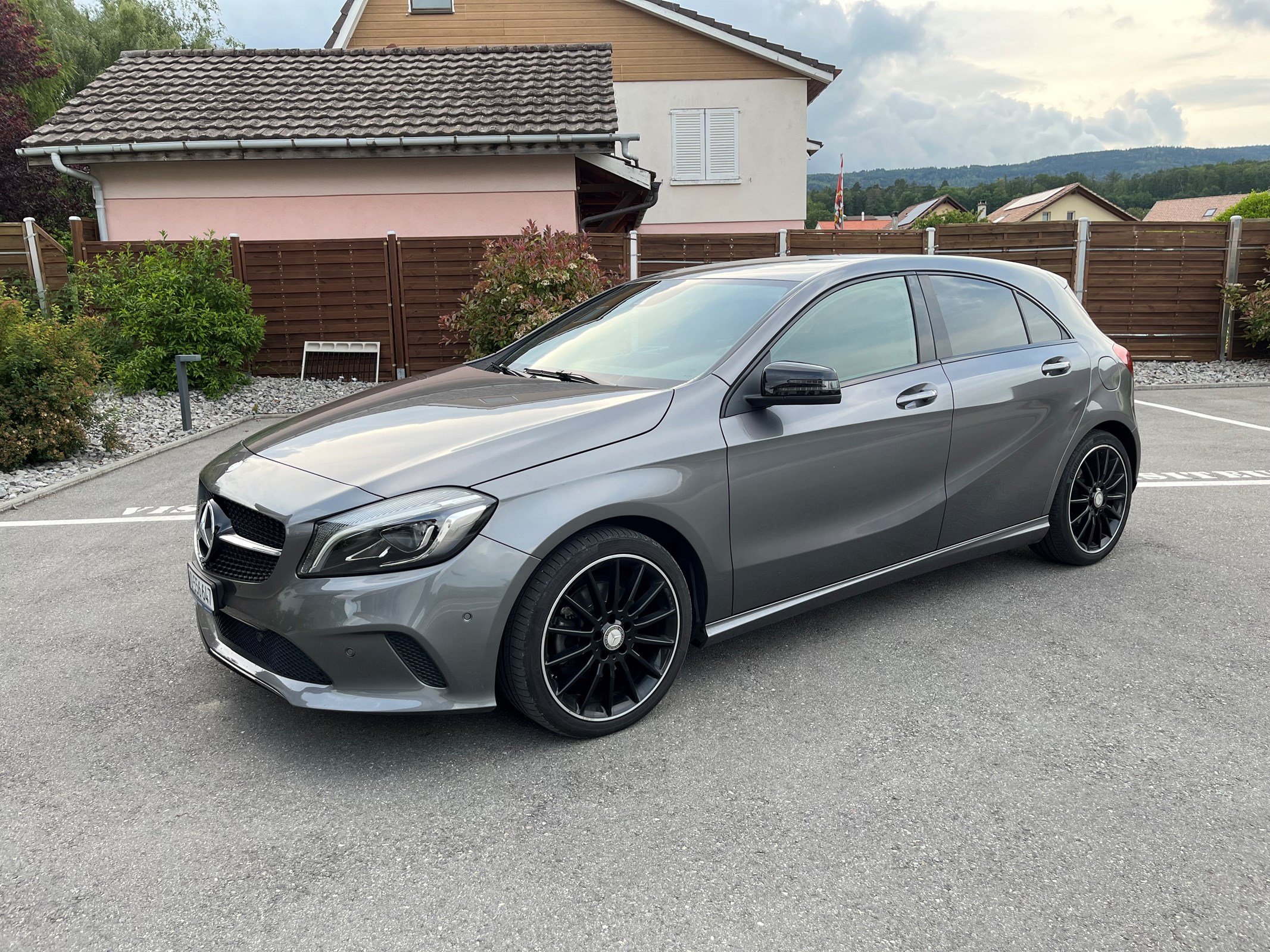 MERCEDES-BENZ A 200 NIGHT STAR