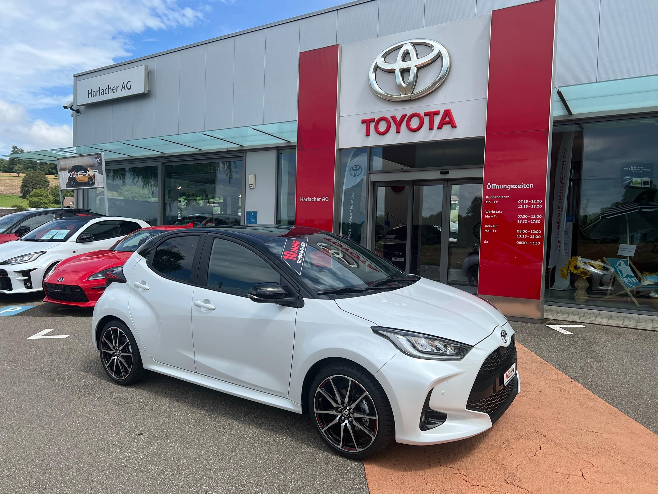 TOYOTA Yaris 1.5 VVT-i HSD GR Sport