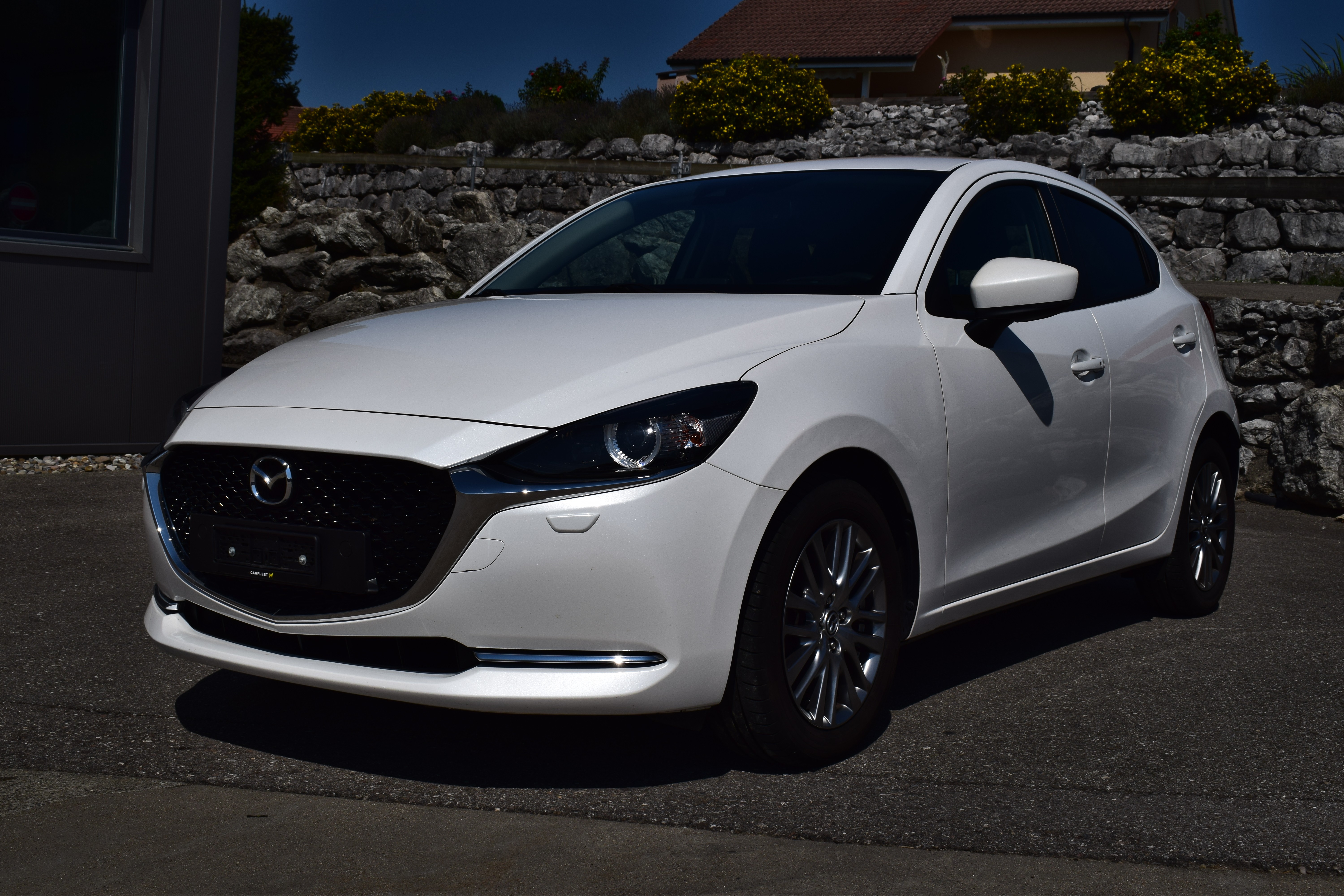 MAZDA 2 SKYACTIV-G 90 Mild Hybrid Revolution