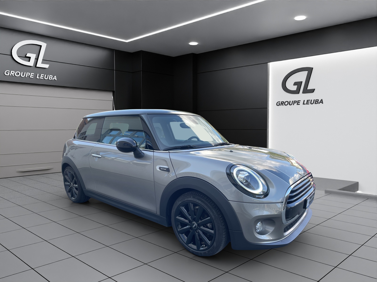 MINI Cooper Blackyard