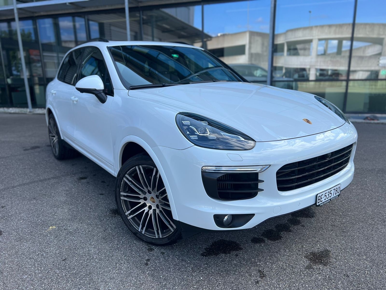 PORSCHE Cayenne Diesel Platinum Edition