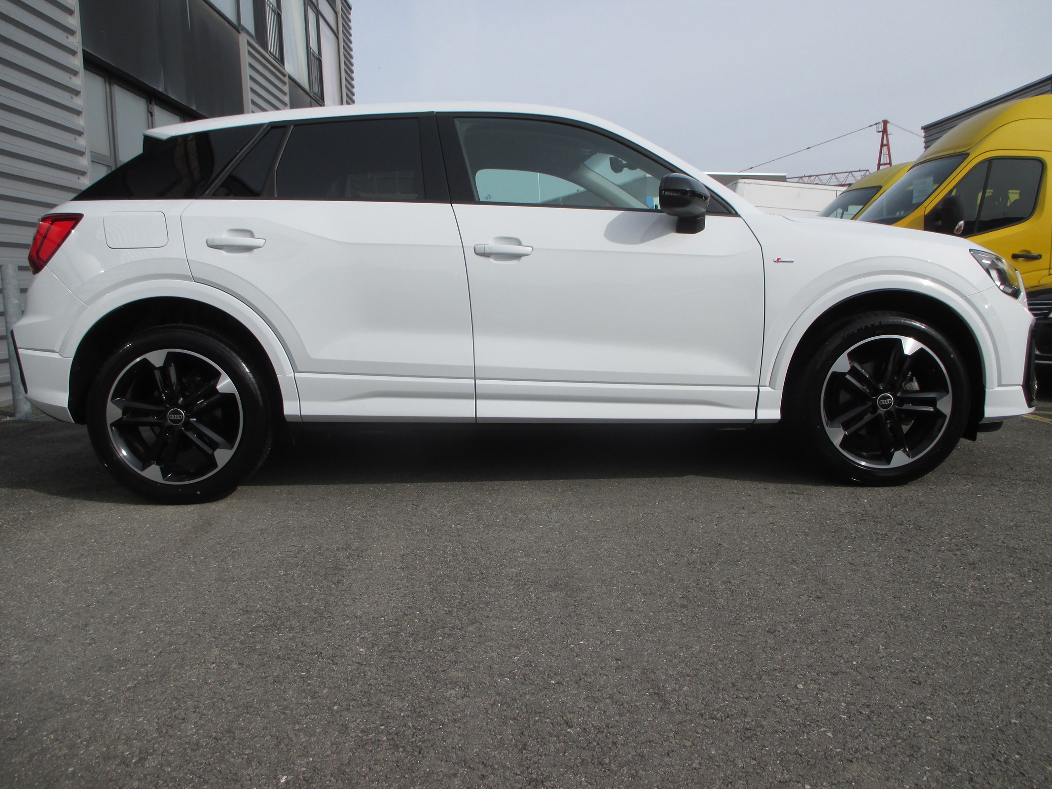 AUDI Q2 35 TFSI S line S-tronic