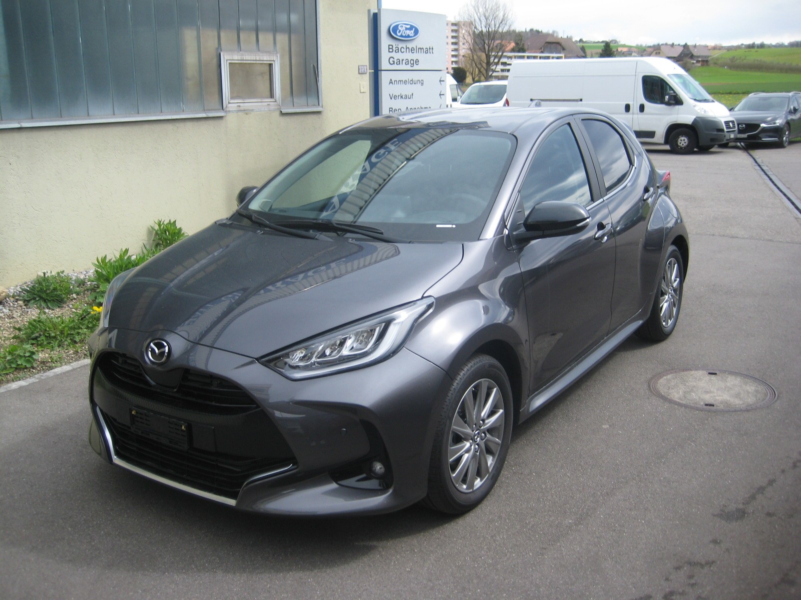 MAZDA 2 Hybrid Homura