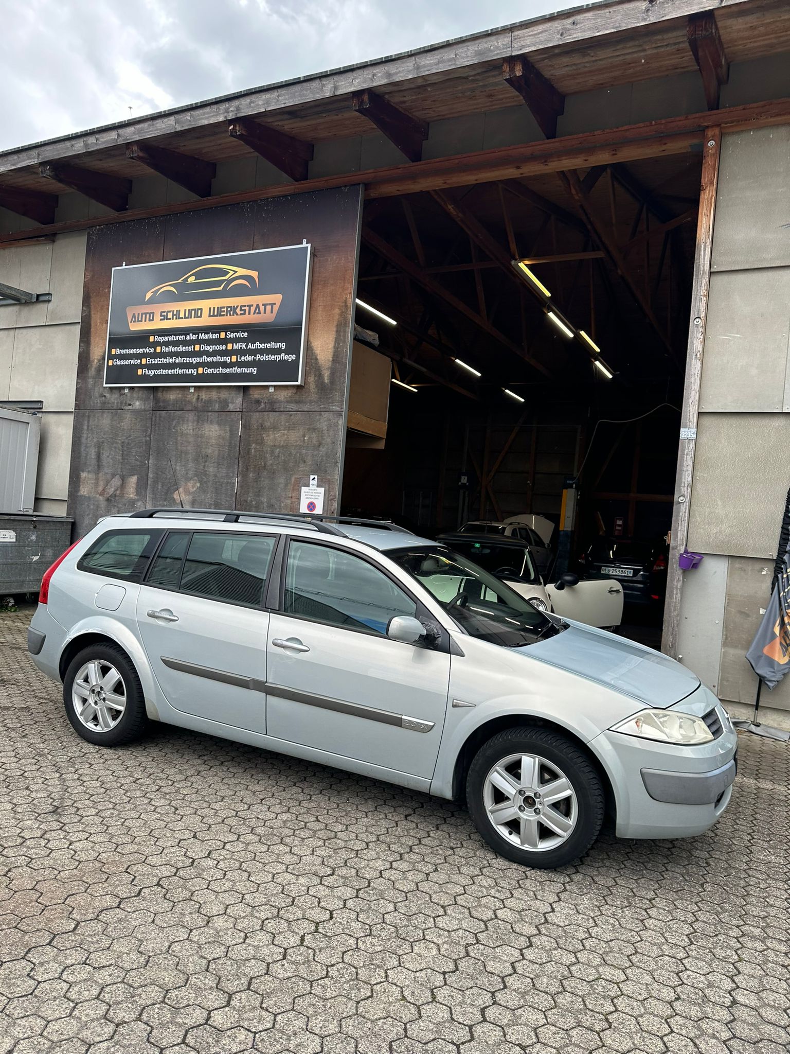 RENAULT Mégane Break 2.0 16V Dynamique