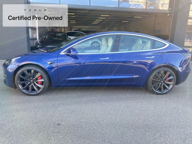 TESLA Model 3 Performance AWD