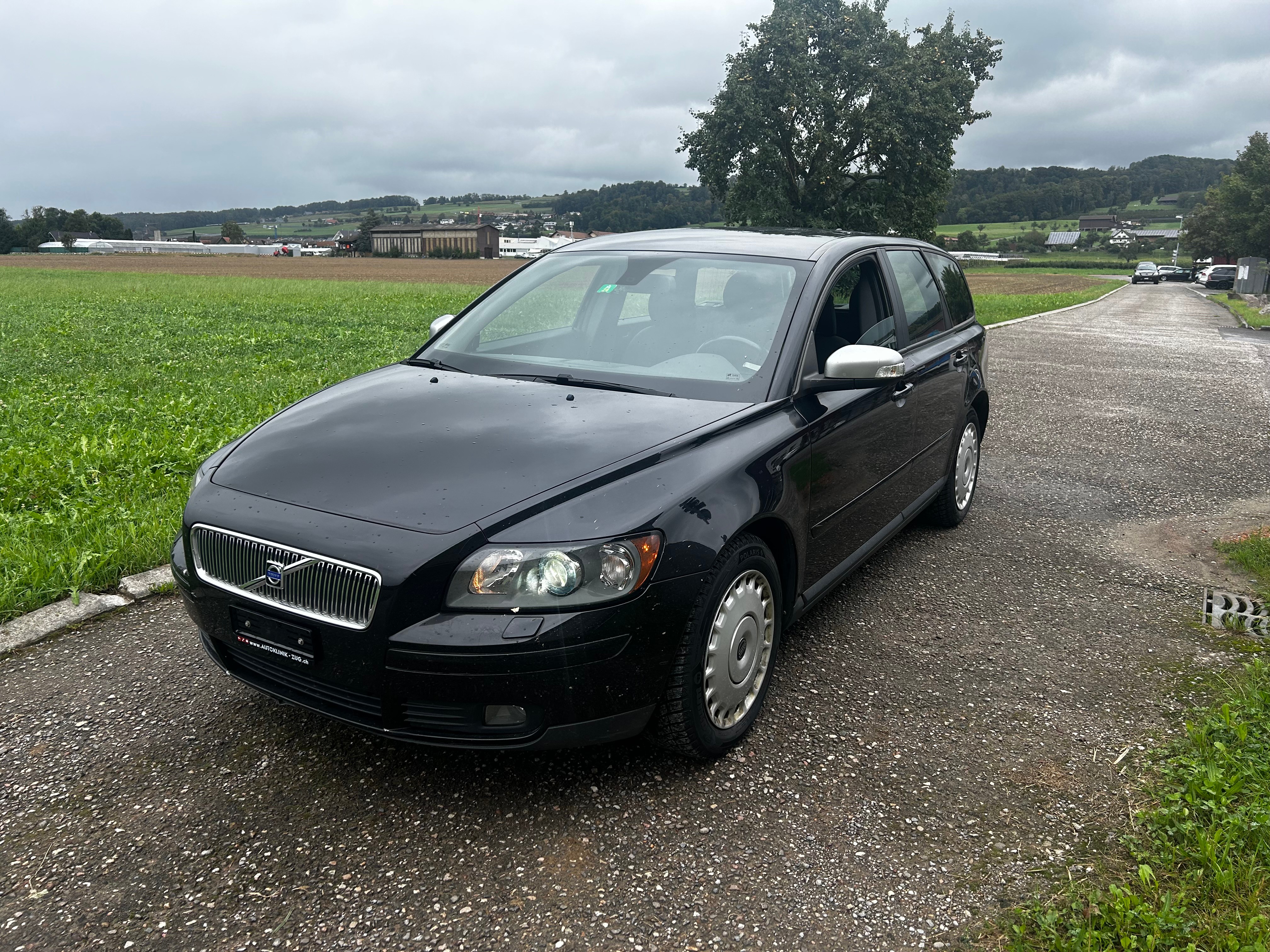 VOLVO V50 D5