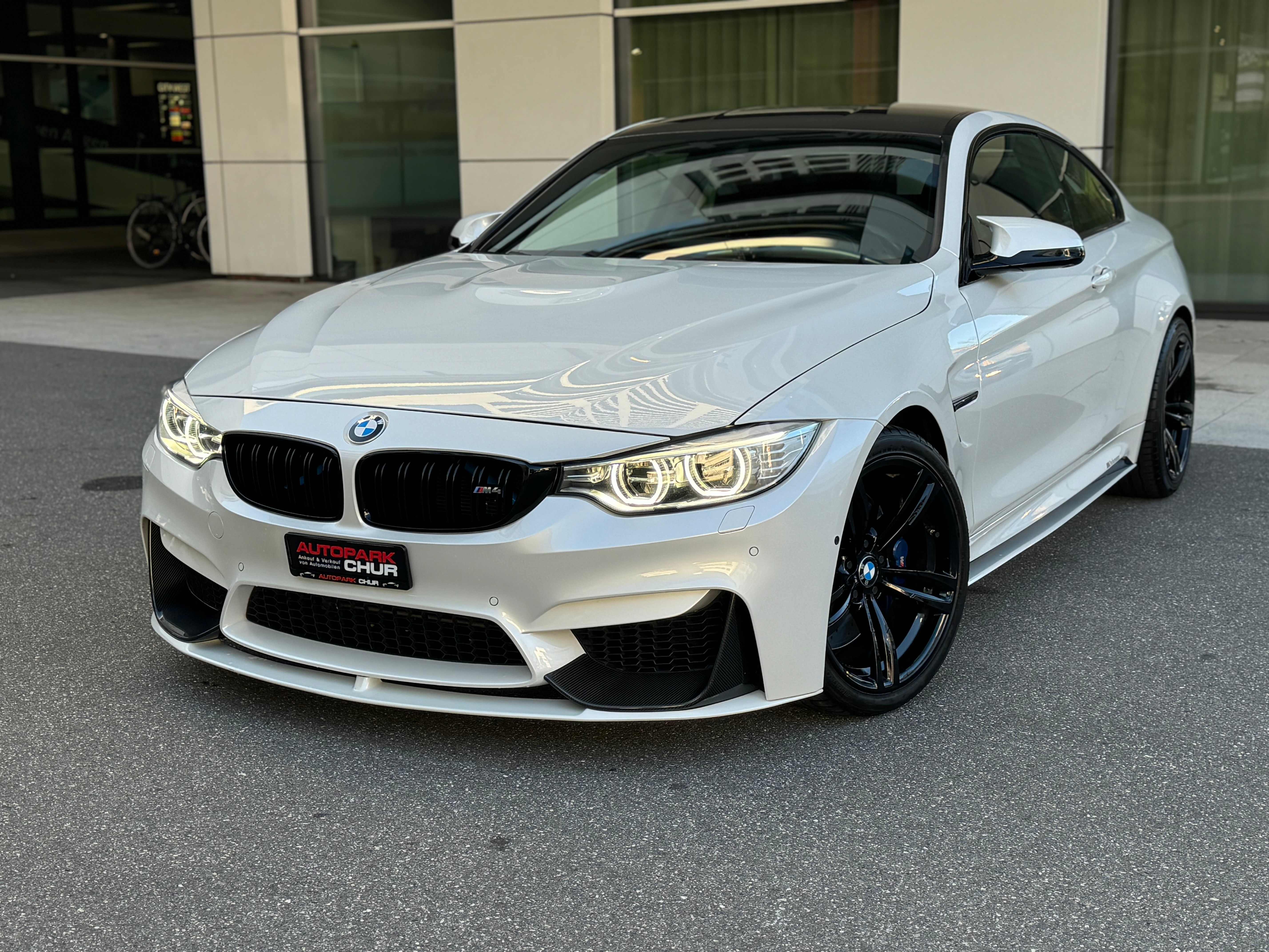 BMW M4 Coupé DKG