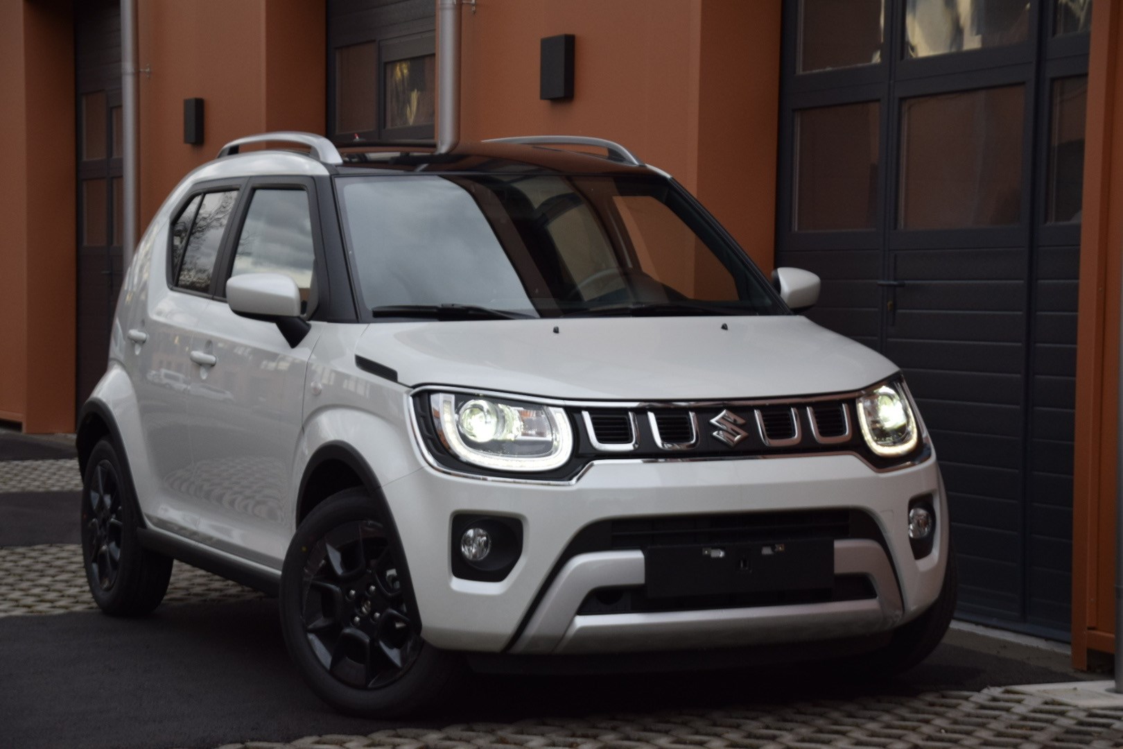 SUZUKI Ignis 1.2i Compact+ Hybrid