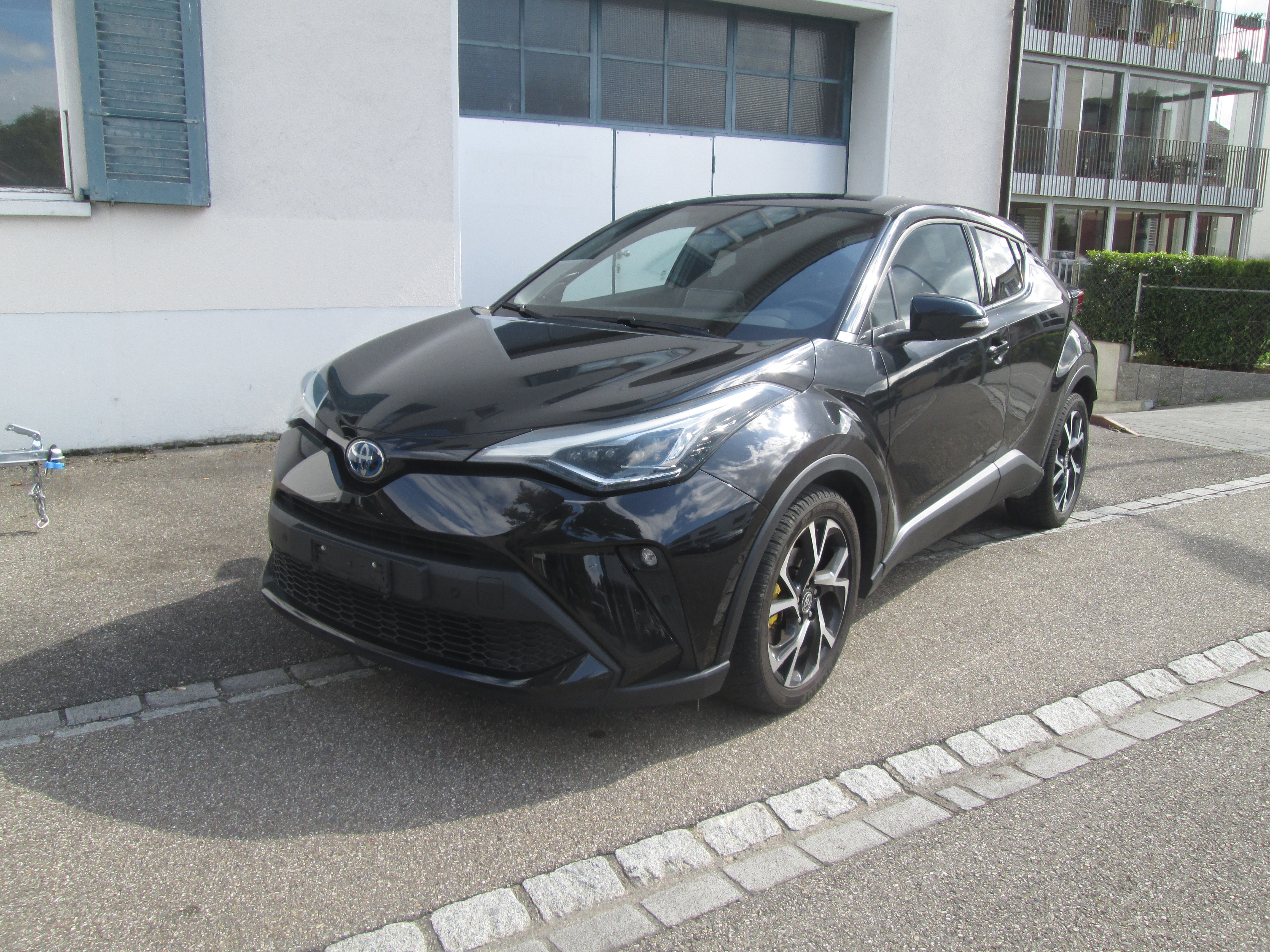 TOYOTA C-HR 2.0 HSD CVT Trend