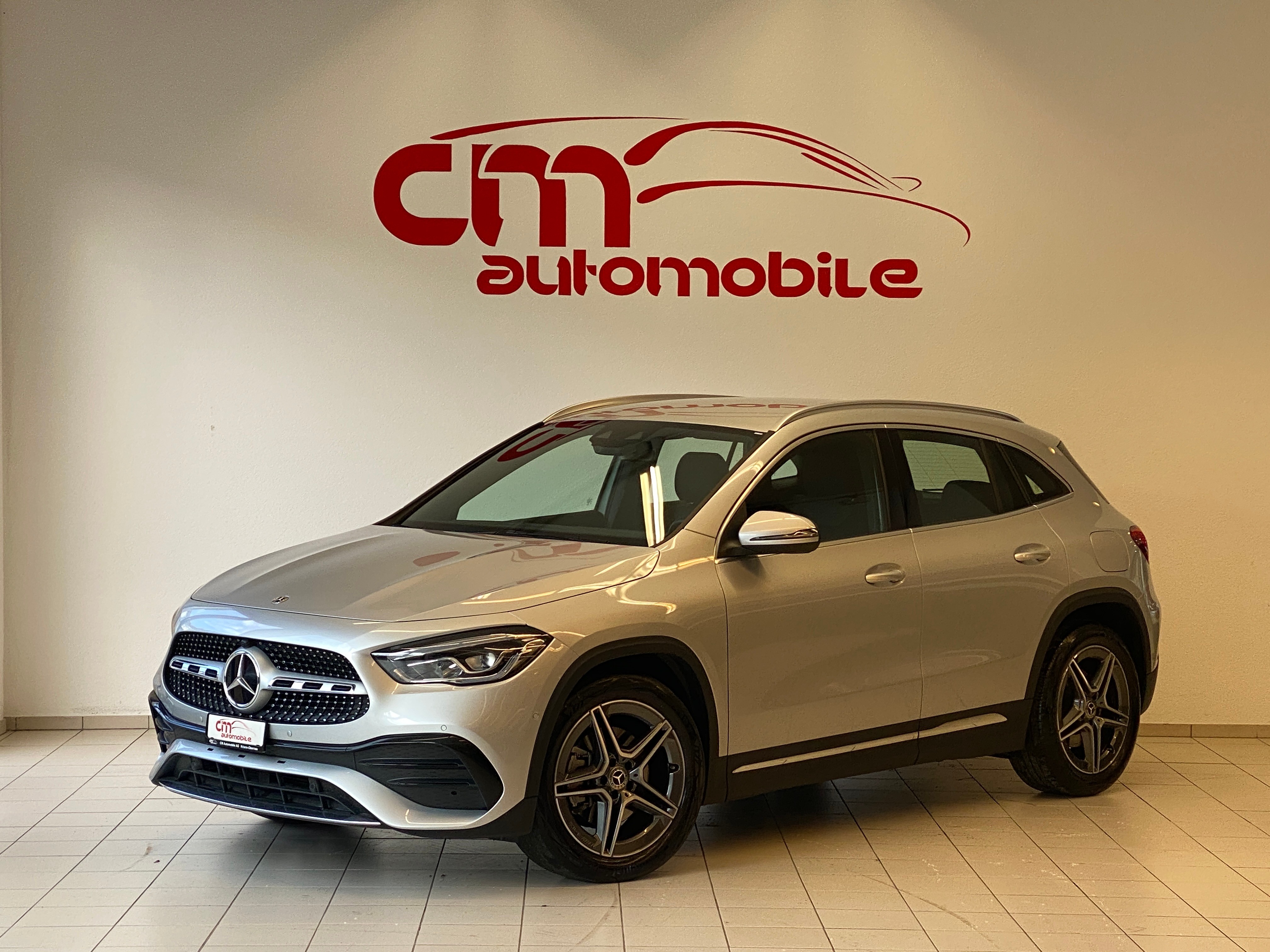 MERCEDES-BENZ GLA 250 4Matic AMG Line 8G-DCT