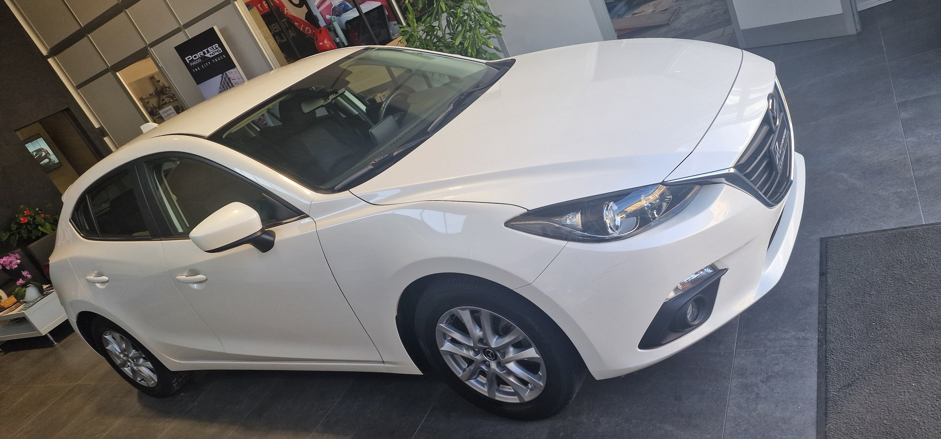 MAZDA 3 1.5 16V Ambition