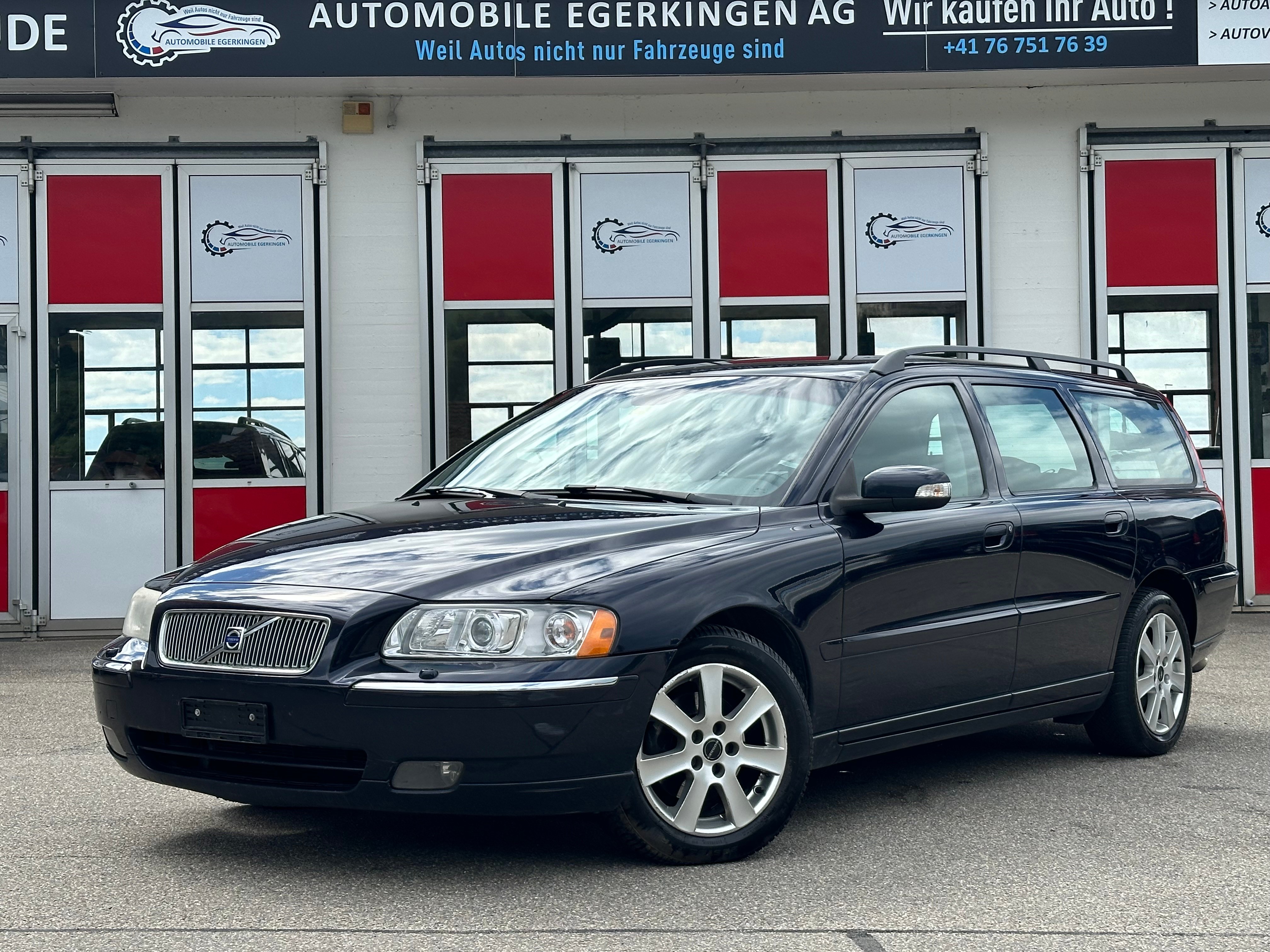 VOLVO V70 D5 Summum