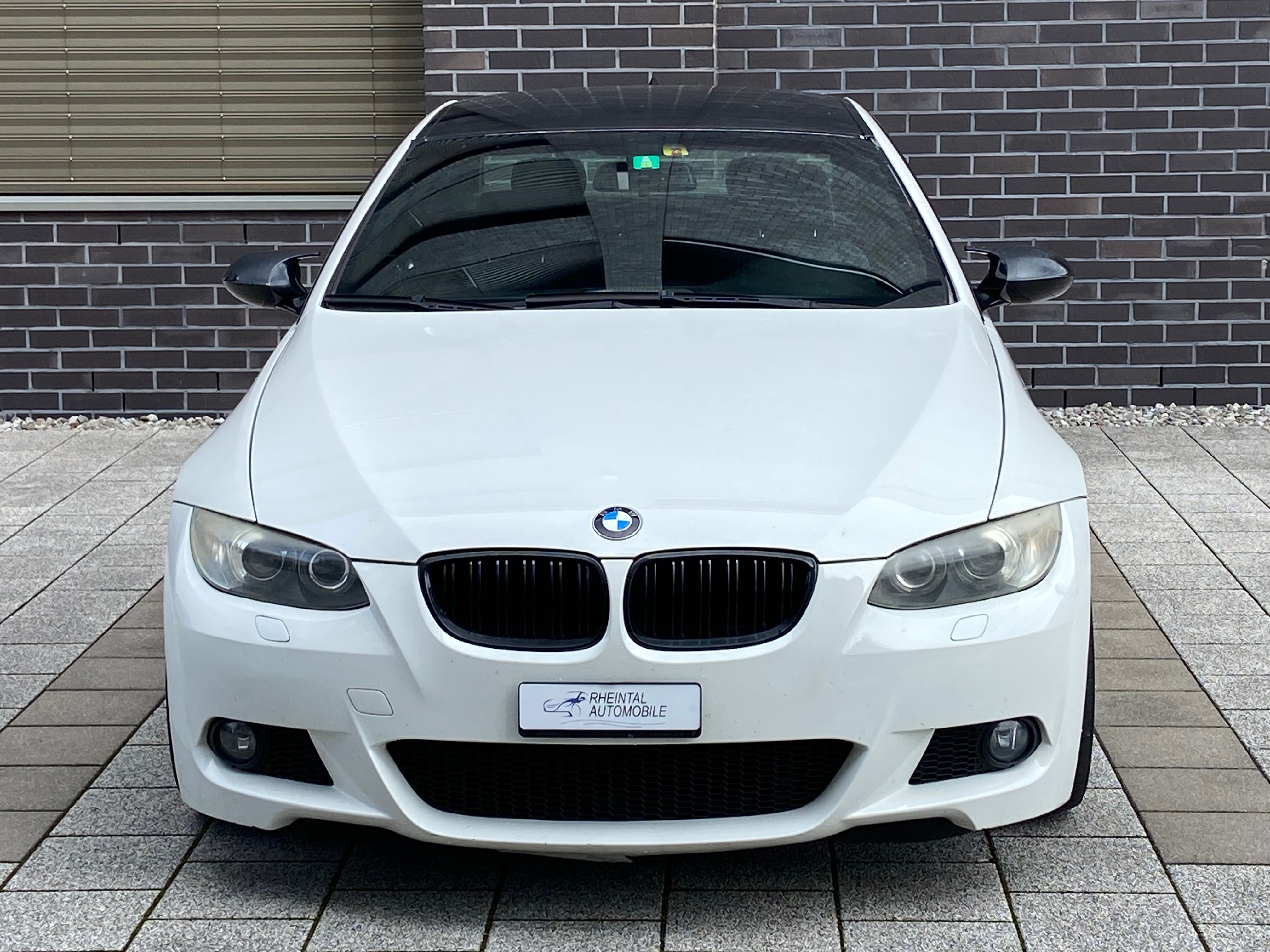 BMW 320i Coupé