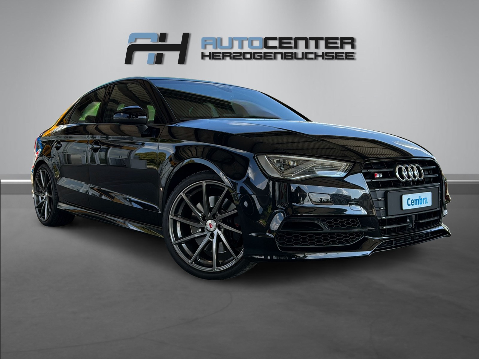 AUDI S3 Sedan 2.0 TFSI quattro S-tronic